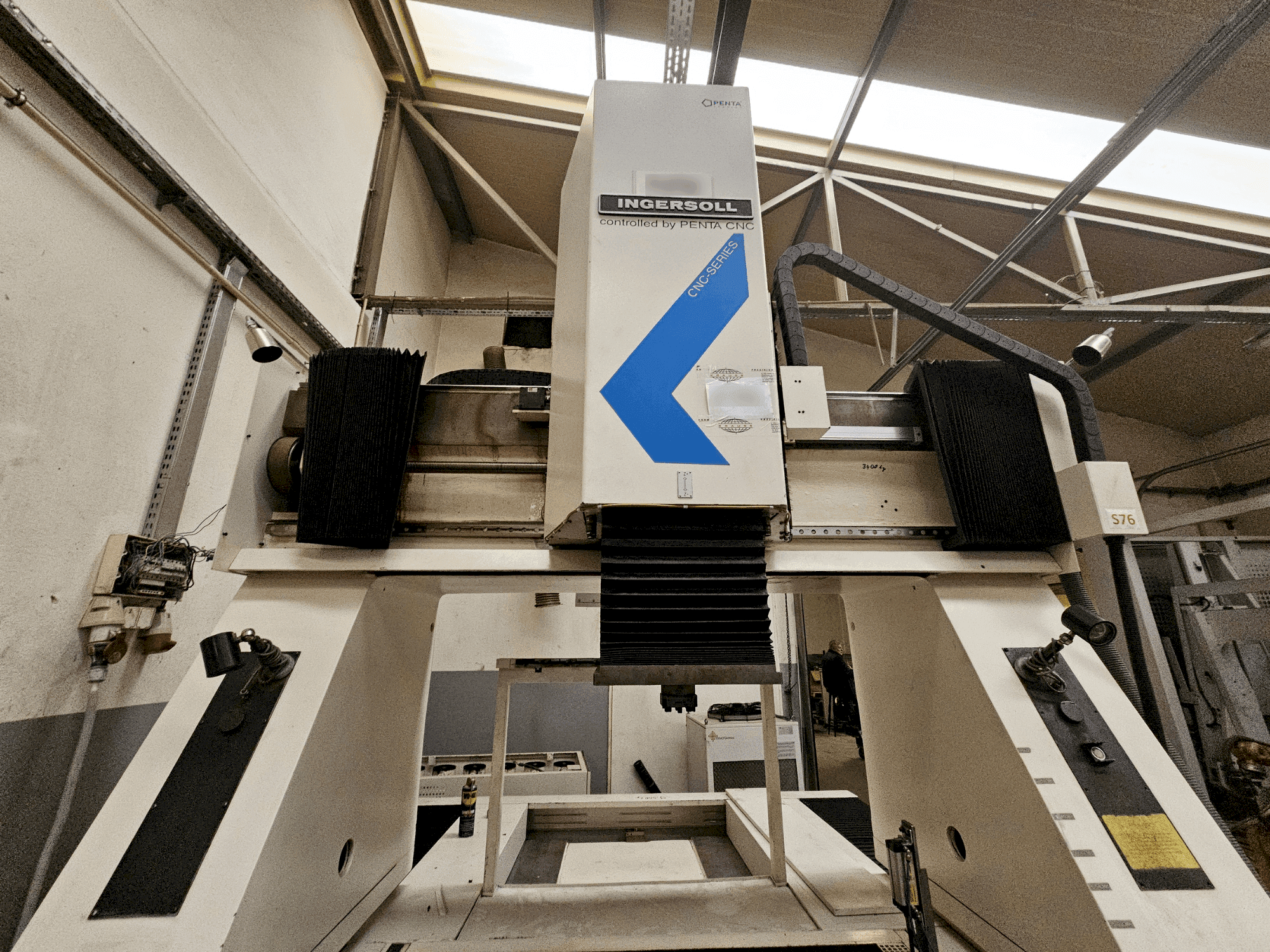 Mašīnas INGERSOLL IG1300 PENTA pretskats