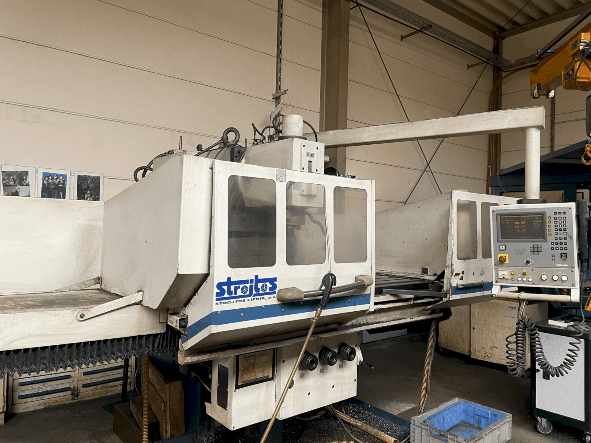 Mašīnas Strojtos FGS 63 NCP pretskats