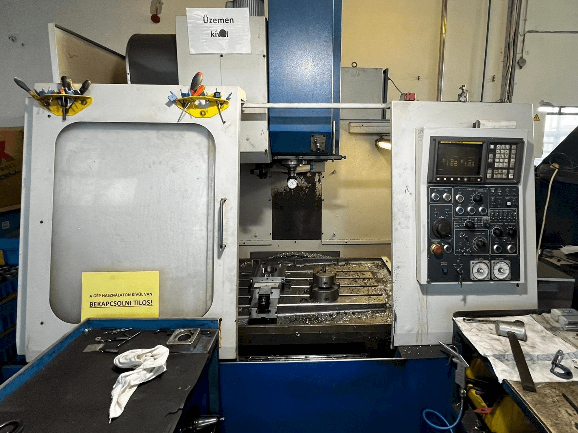 Mašīnas Kia KV 35C pretskats