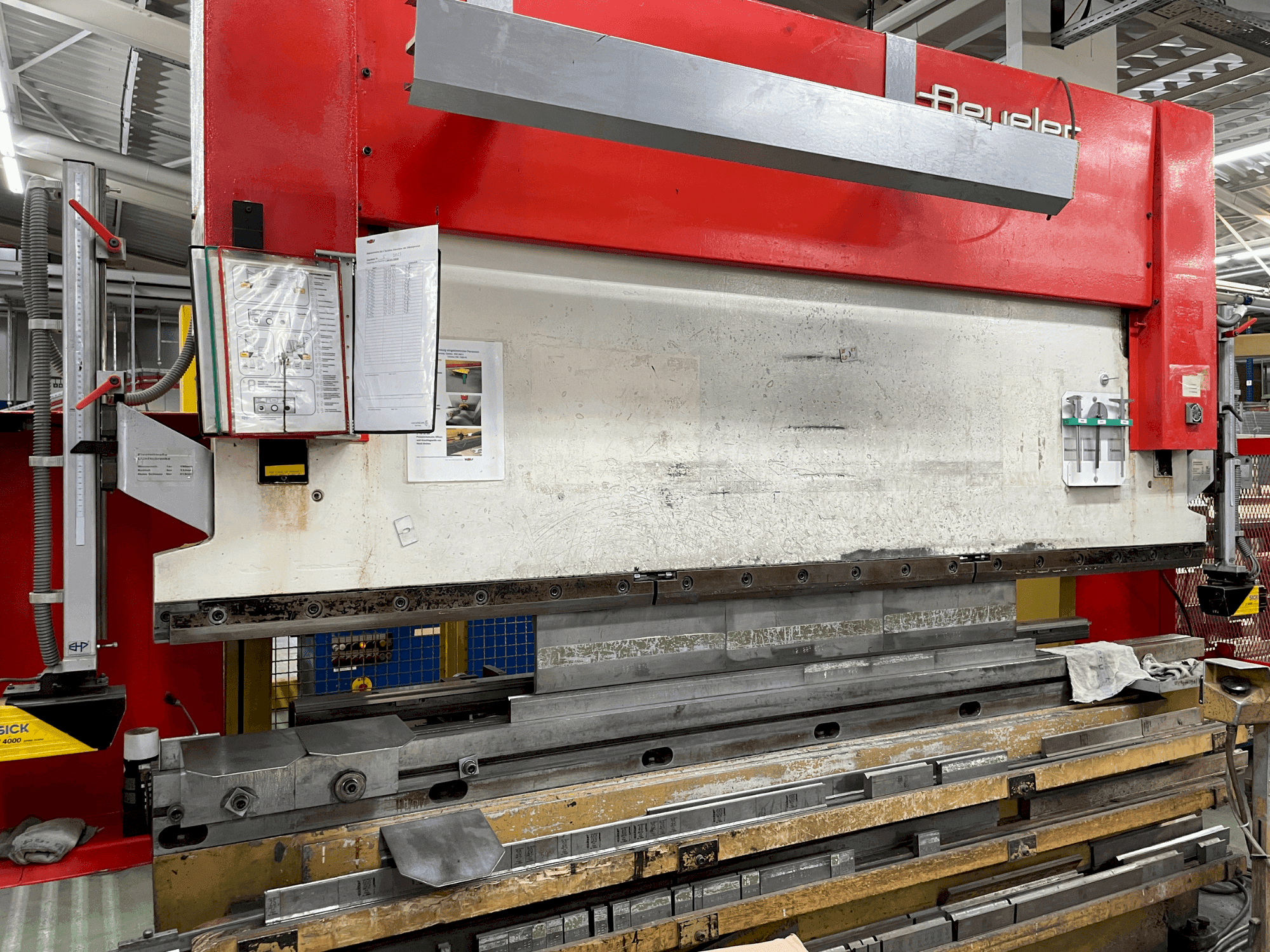 Mašīnas BEYELER RT 125 x 3100 pretskats