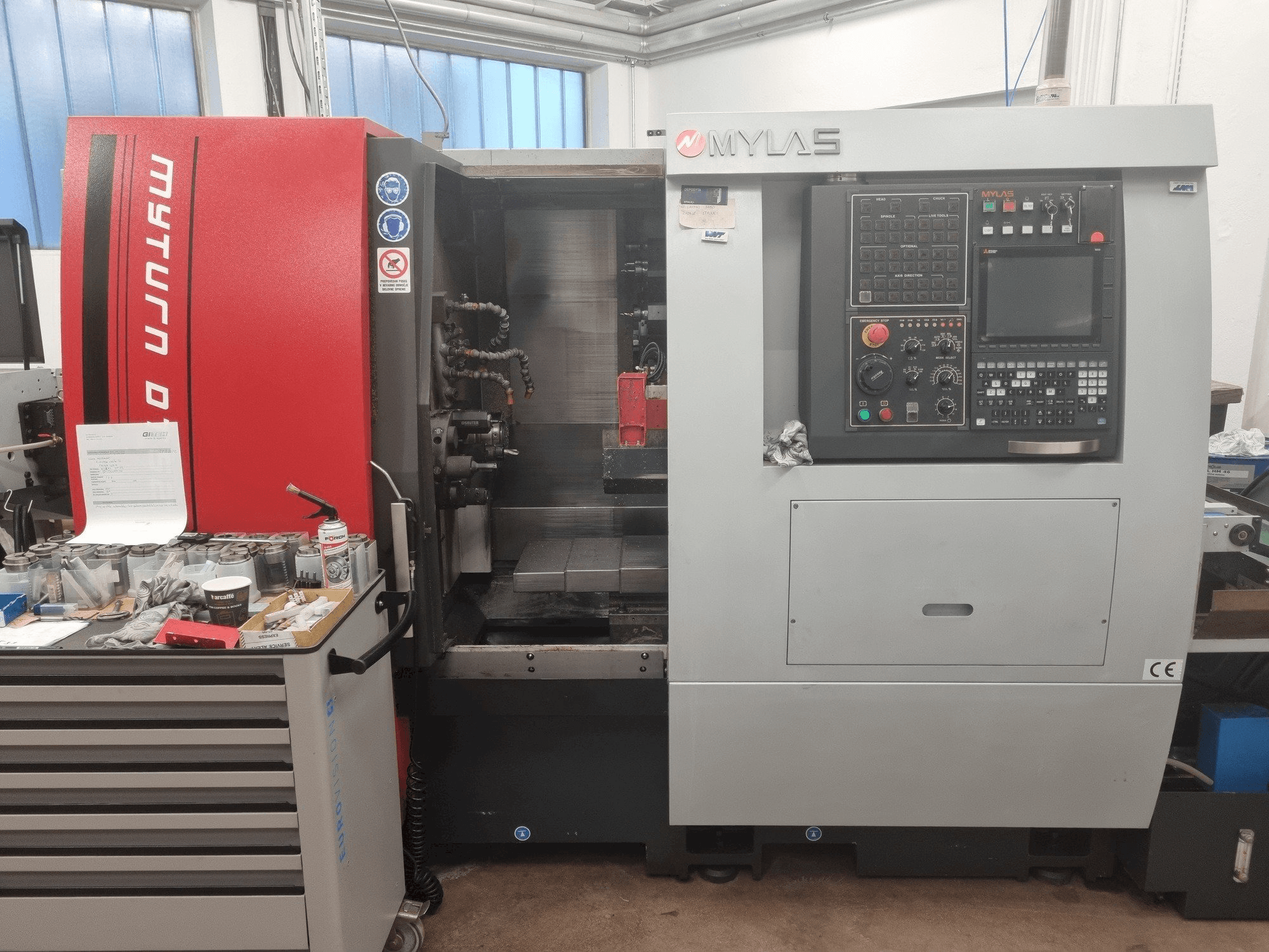 Mašīnas MYLAS DT52 pretskats