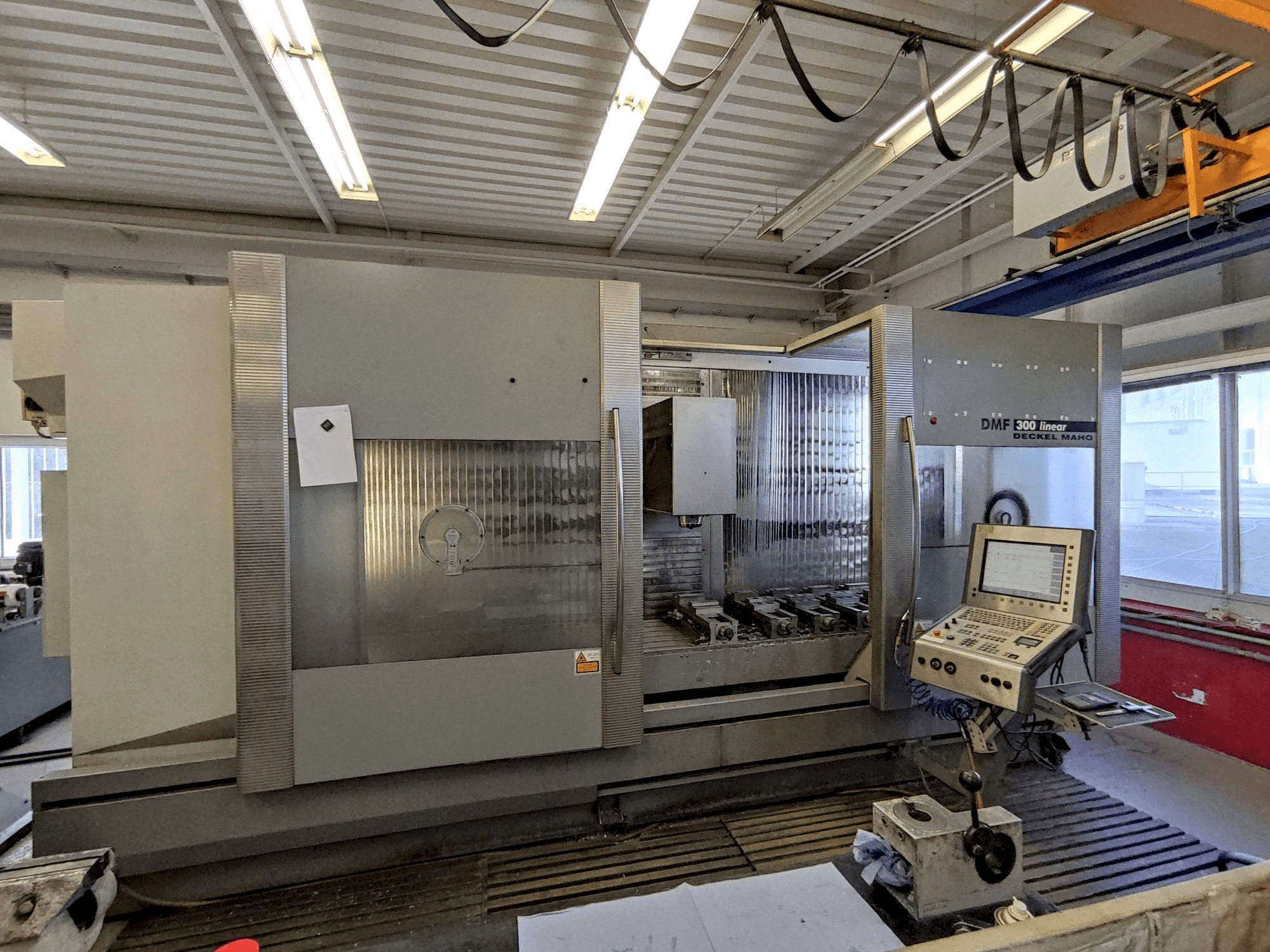 Mašīnas DECKEL MAHO DMF 300 linear pretskats