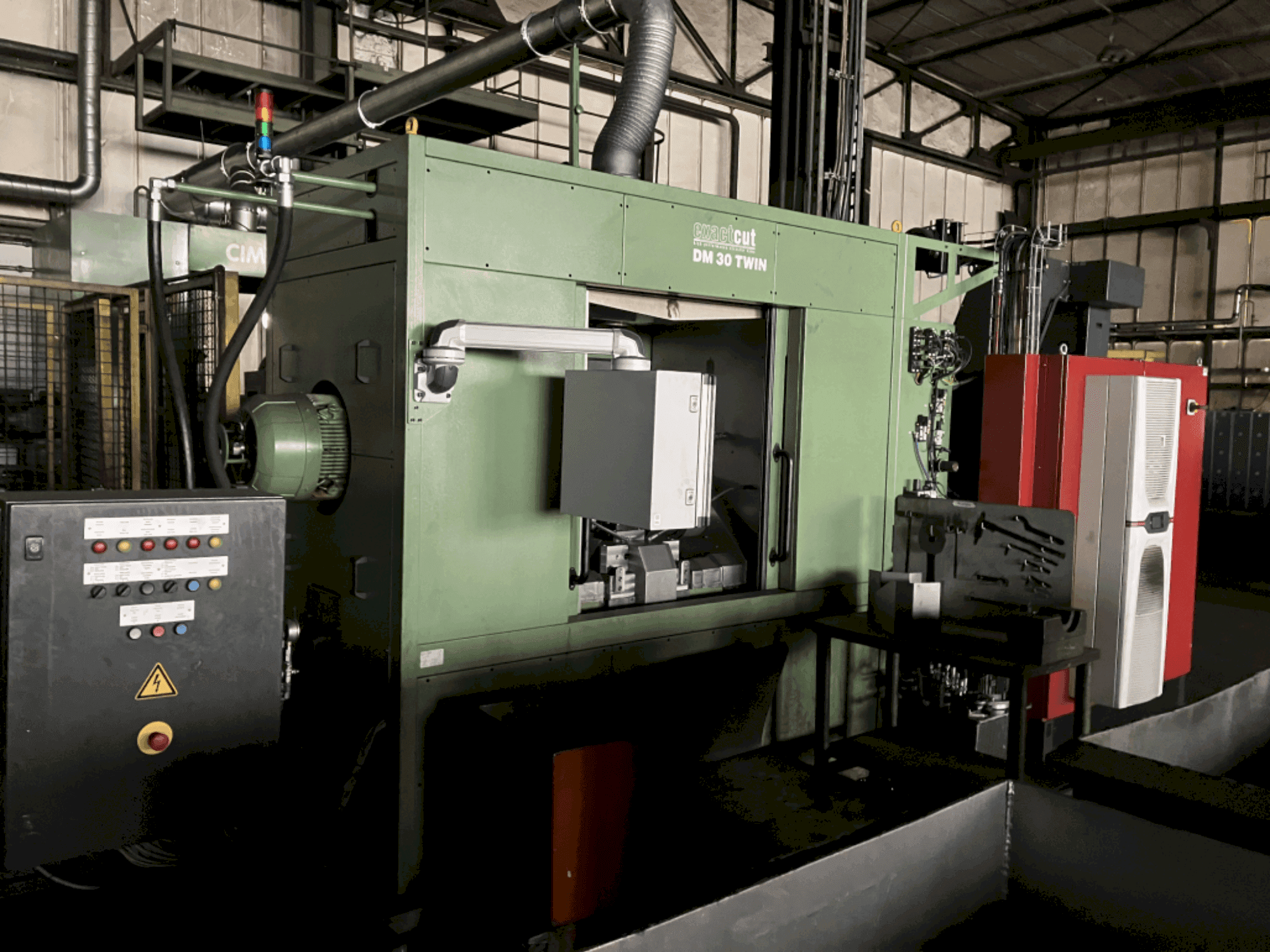 Mašīnas ExactCut DM 30 TWIN pretskats