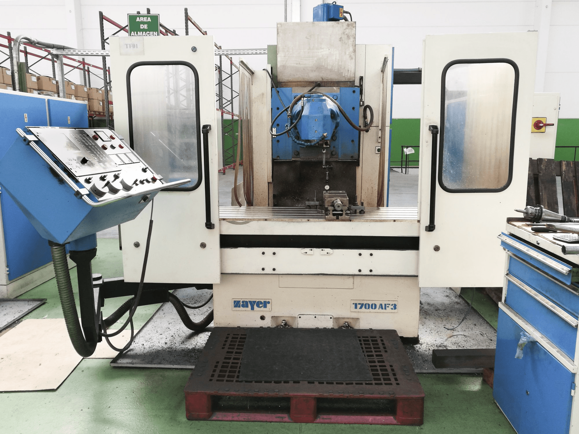Mašīnas Zayer 1700 AF3 pretskats