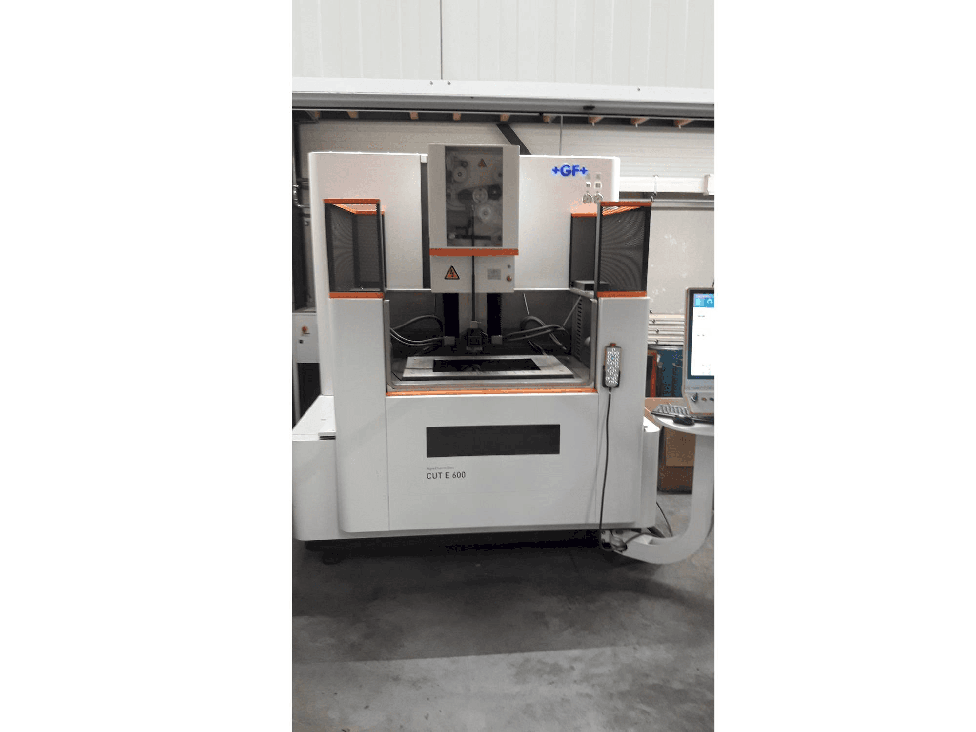 Mašīnas GF AgieCharmilles EDM CUT E 600 pretskats