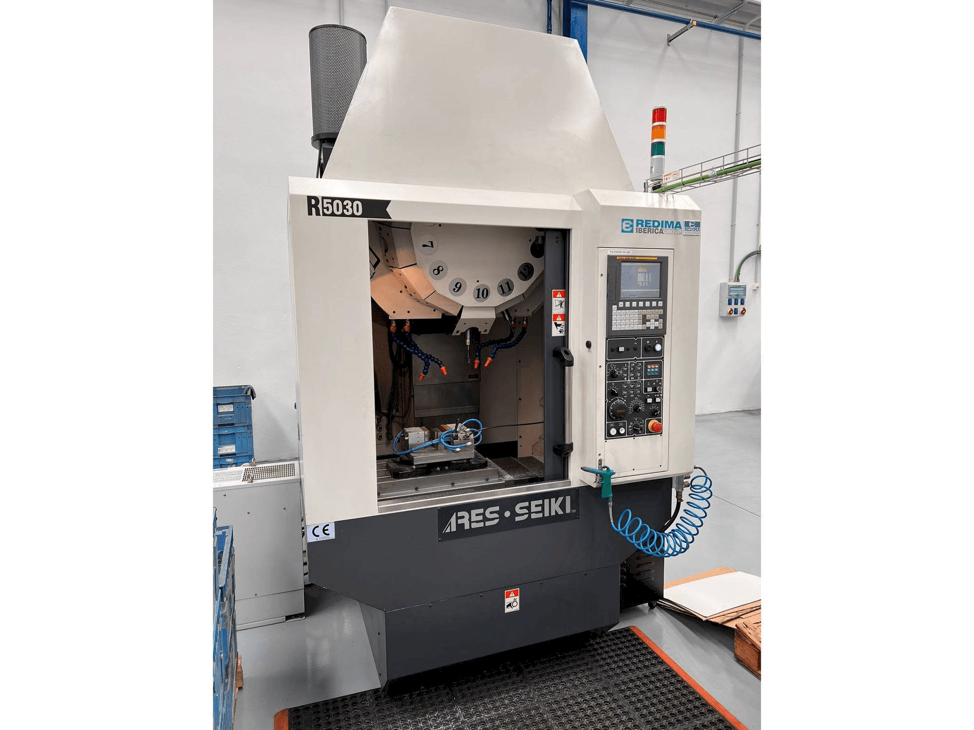 Mašīnas ARES-SEIKI R5030 pretskats