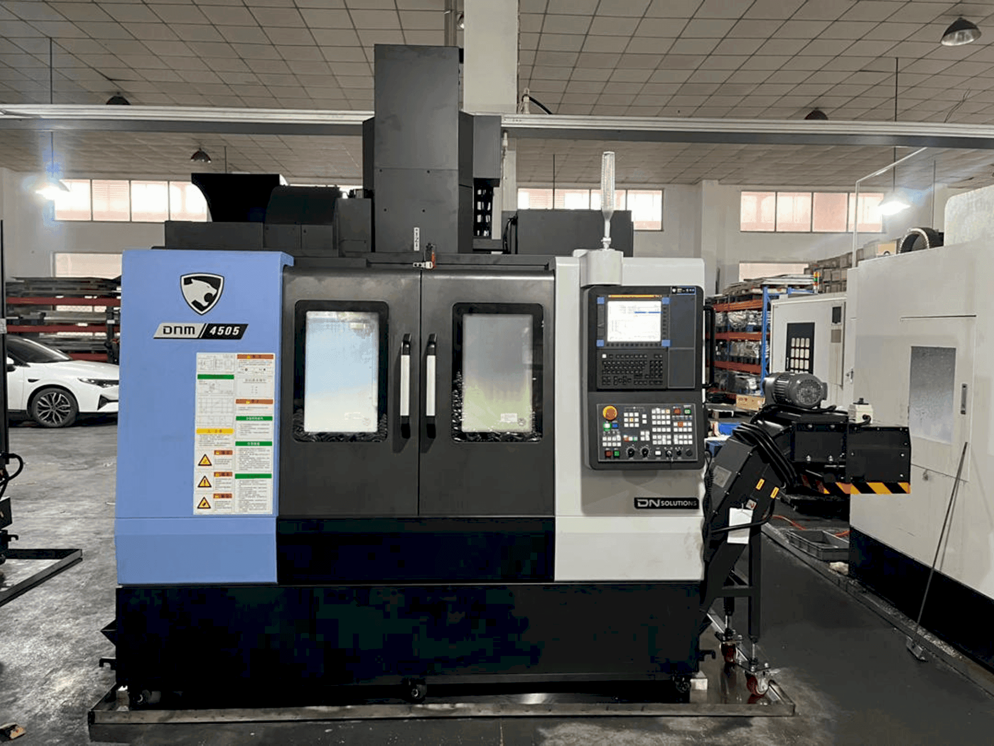 Mašīnas DOOSAN dnm 4505 (2024) pretskats