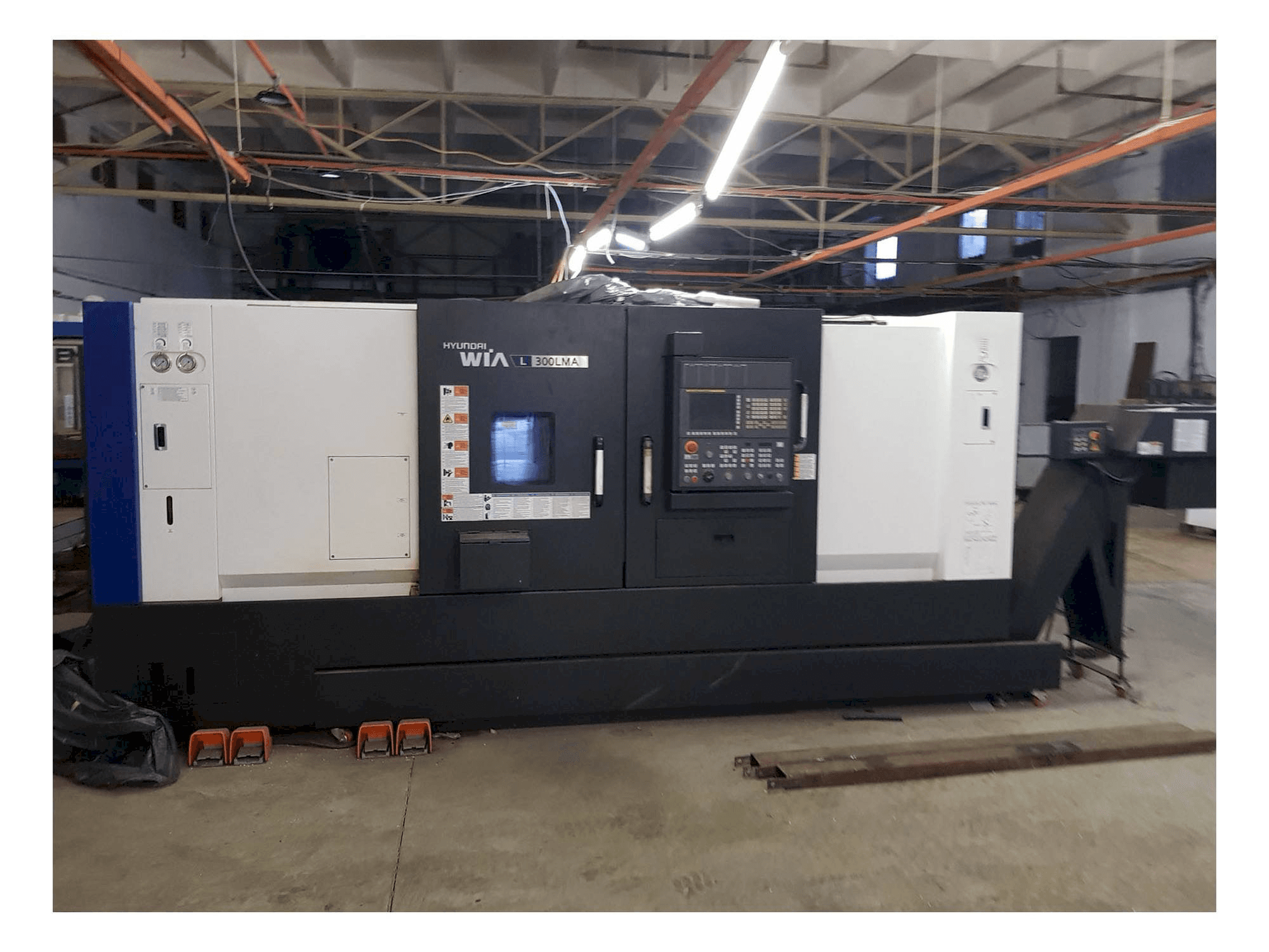 Mašīnas Hyundai Wia L300LMA pretskats