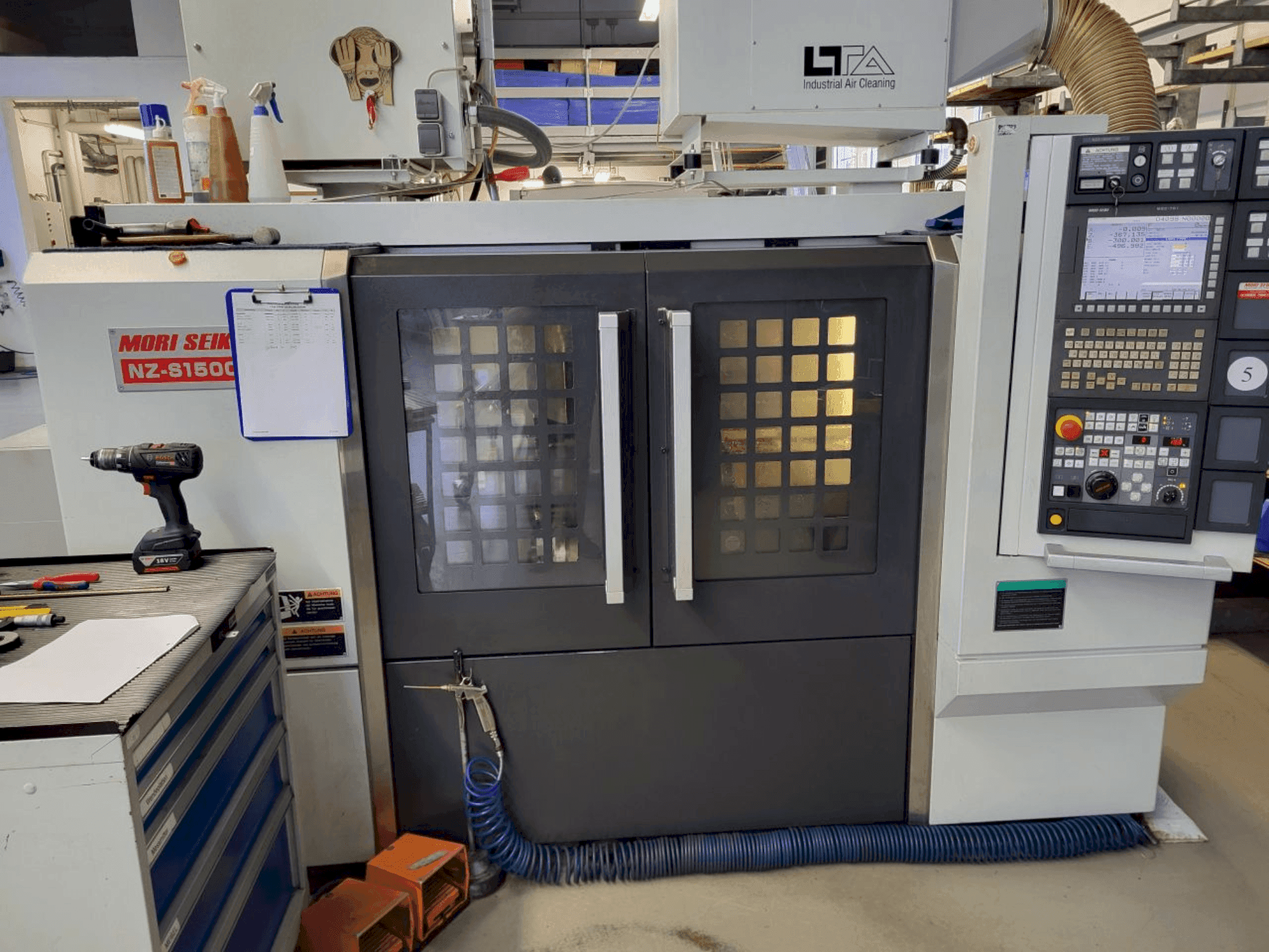 Mašīnas MORI SEIKI NZ-S1500 pretskats