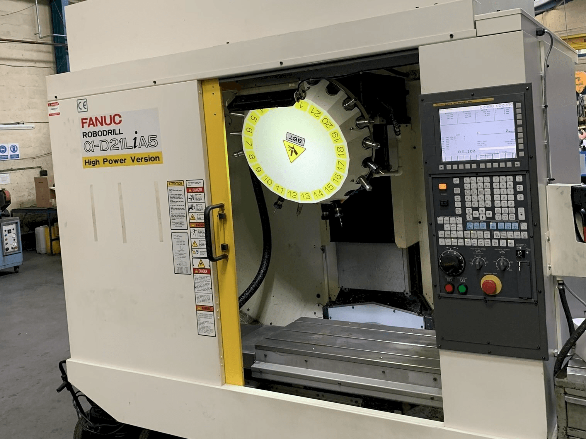 Mašīnas FANUC Robodrill Alpha D21LiA5 pretskats