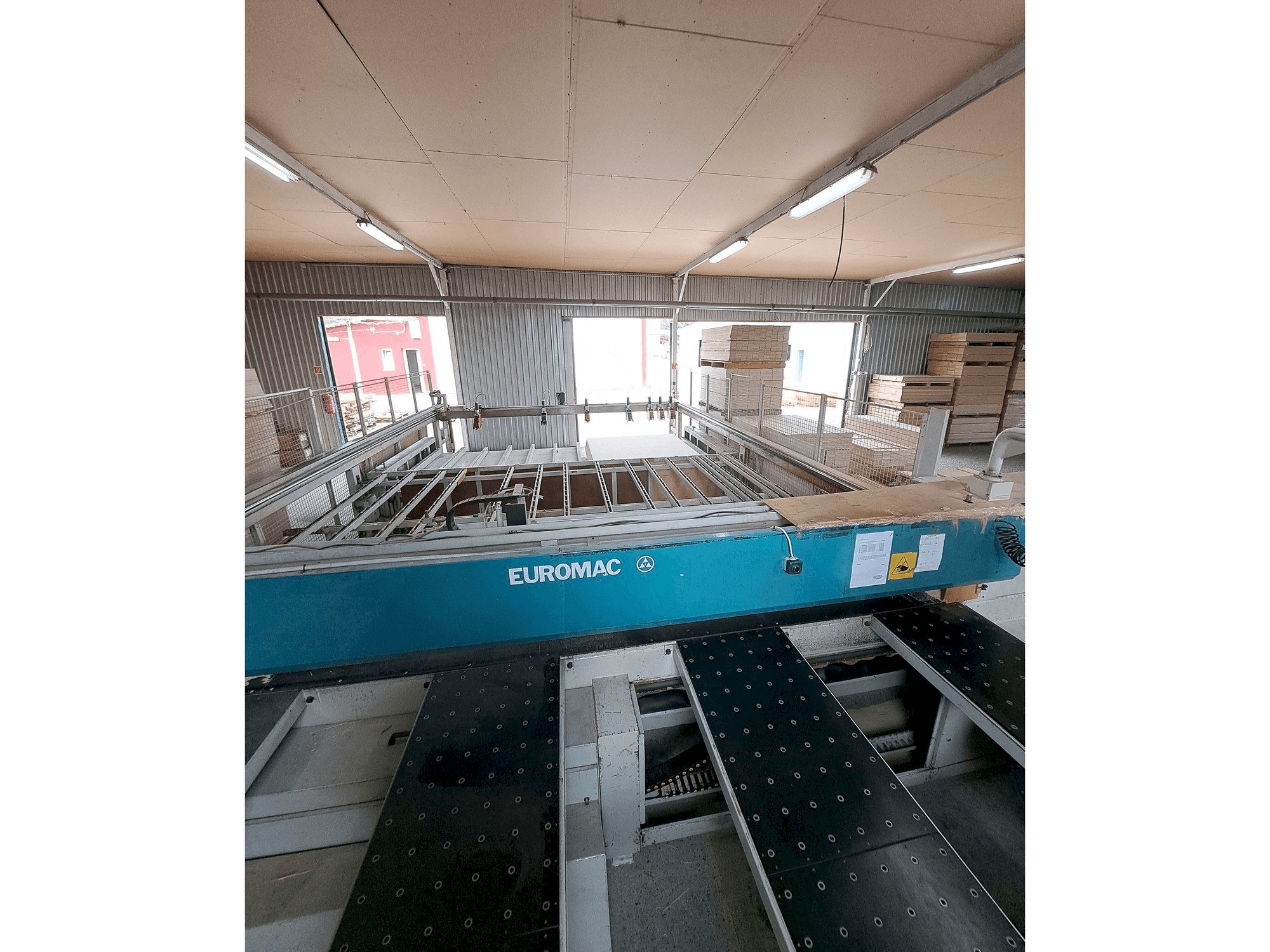 Mašīnas Euromac LOGICA PINZE TAVOLA 4500 pretskats