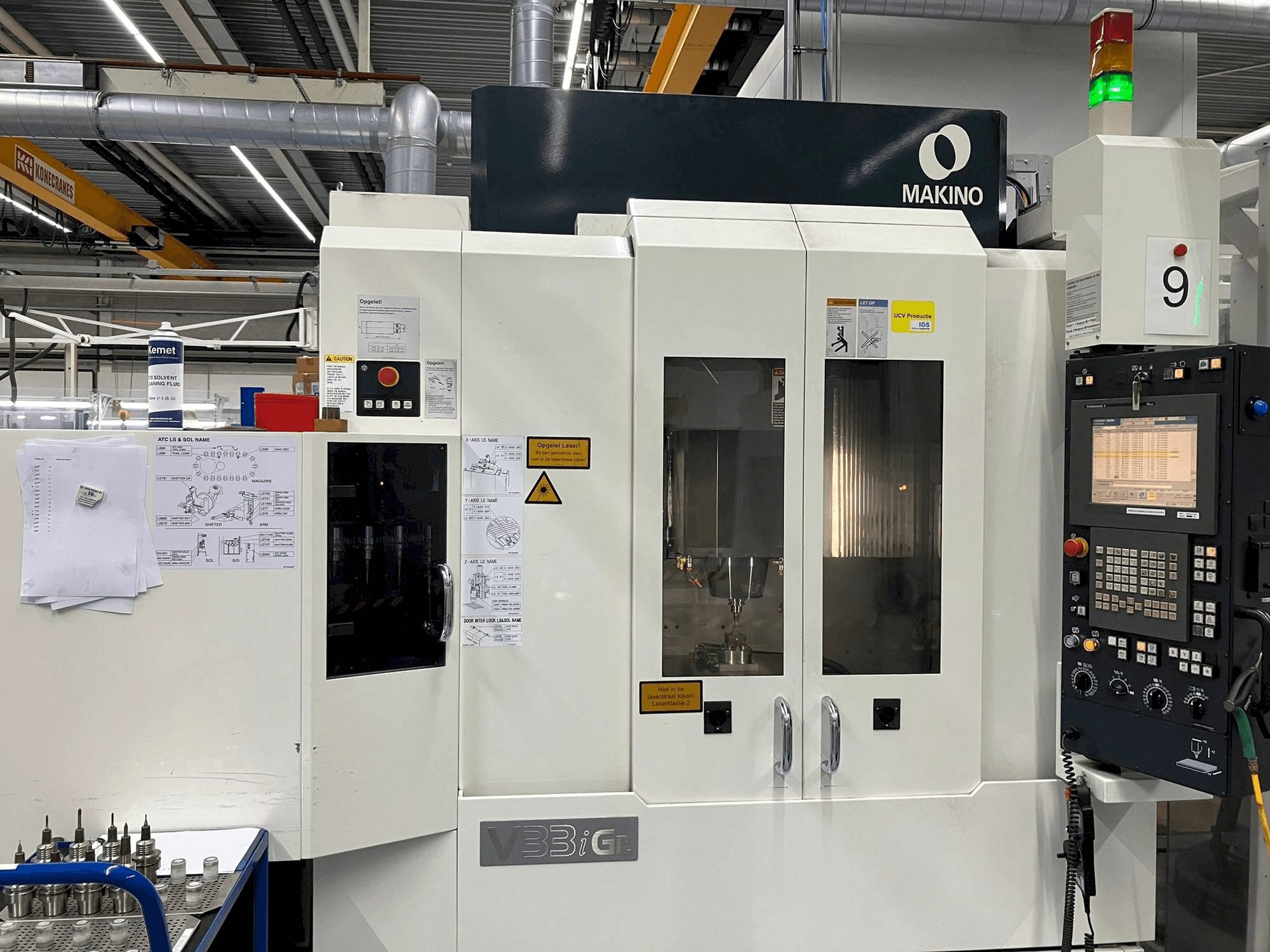 Mašīnas Makino V33i Graphite pretskats