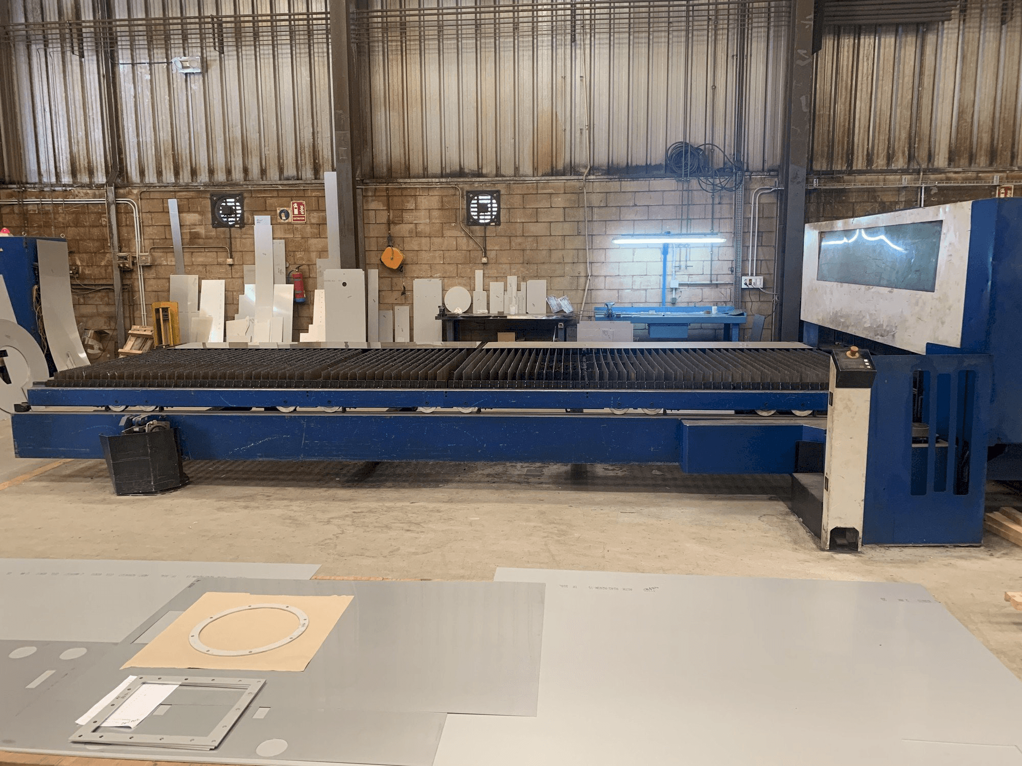 Mašīnas Trumpf Trumatic L 6050 pretskats