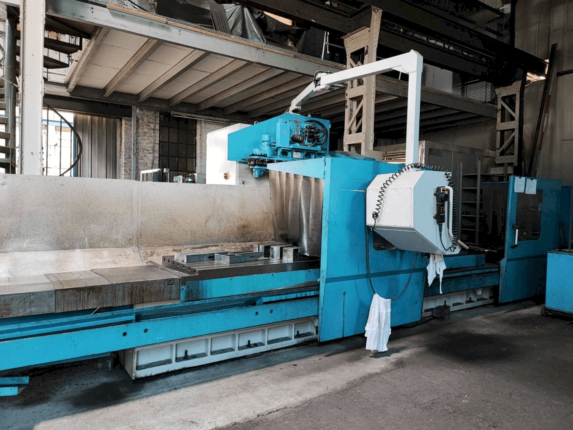 Mašīnas MTE BF 4200 pretskats