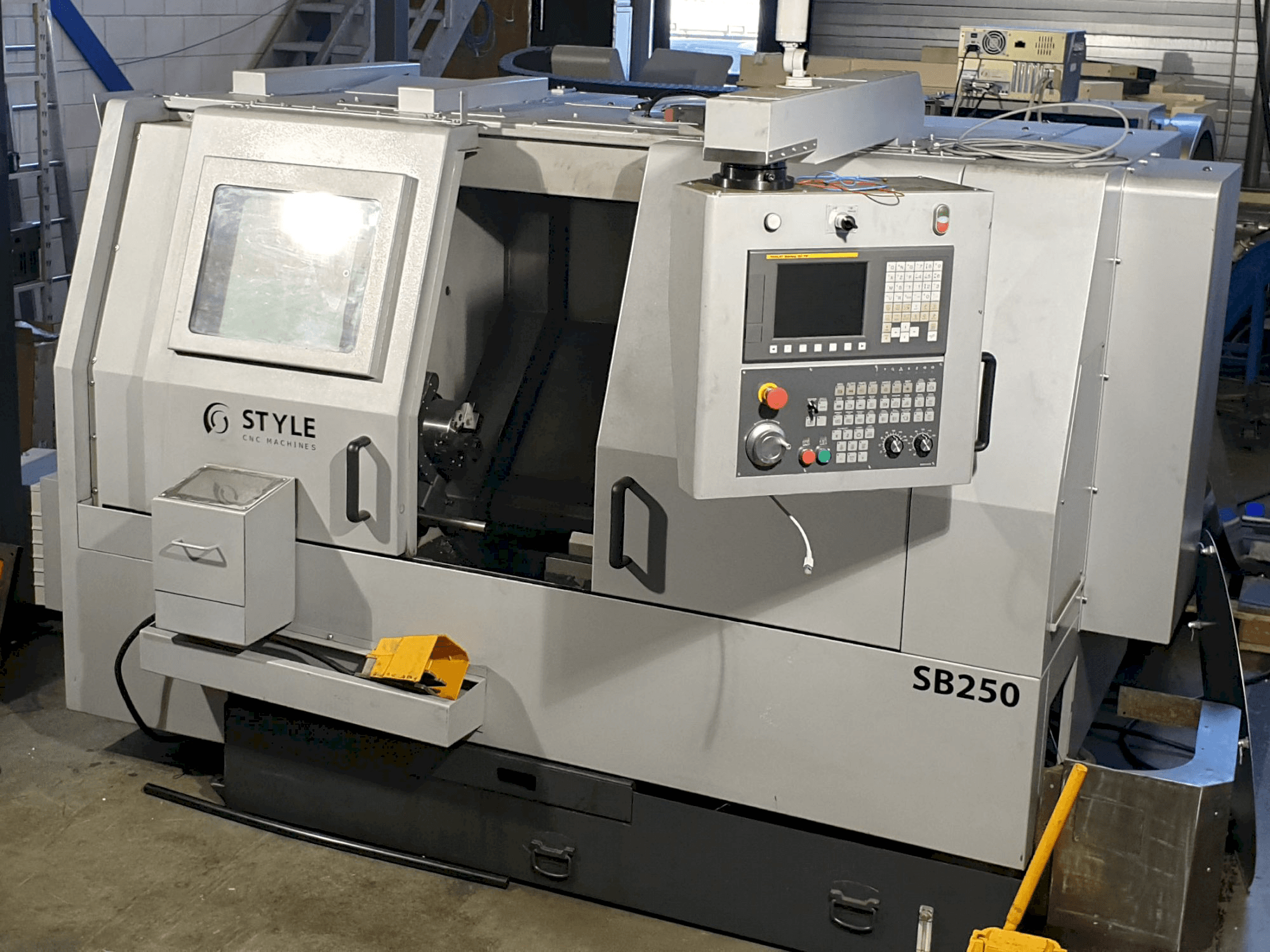 Mašīnas STYLE SB250 pretskats