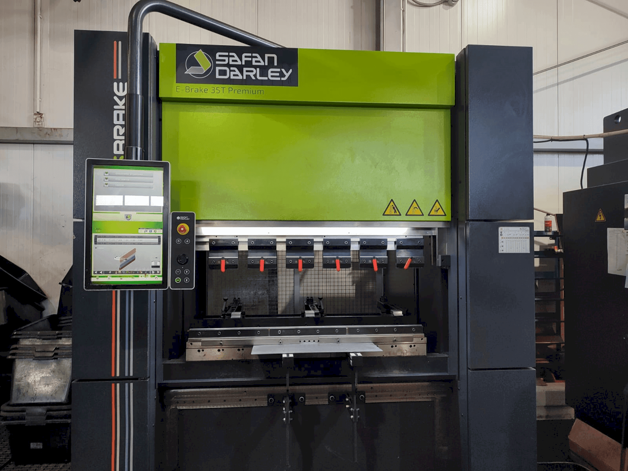 Mašīnas Safan E-Brake Premium 35-1250 pretskats