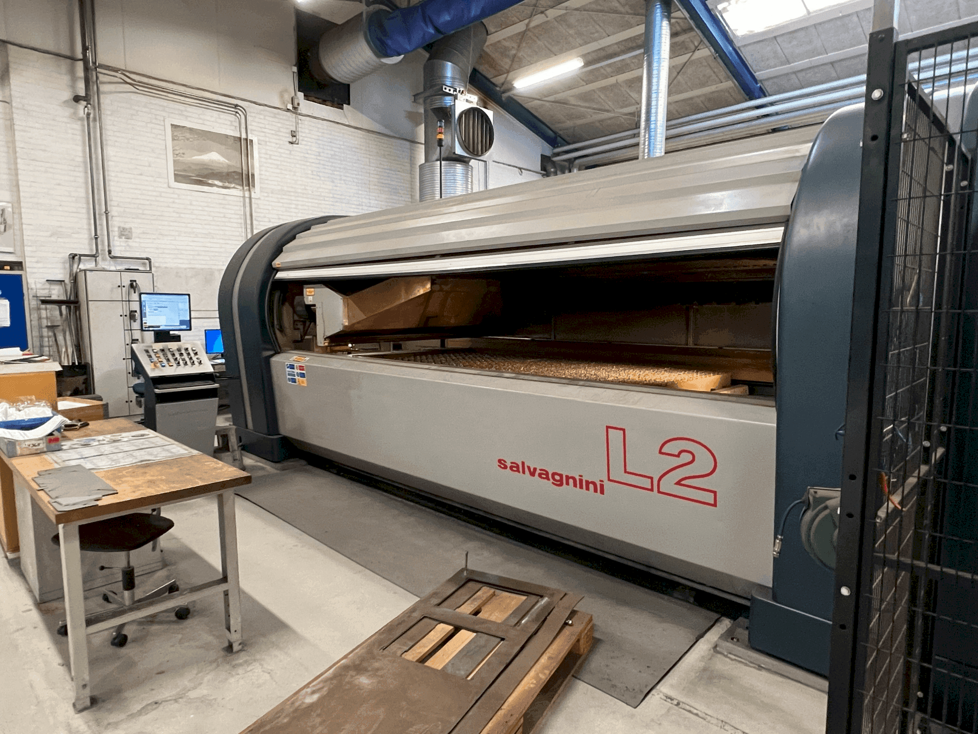 Mašīnas Salvagnini L2 Lightning pretskats