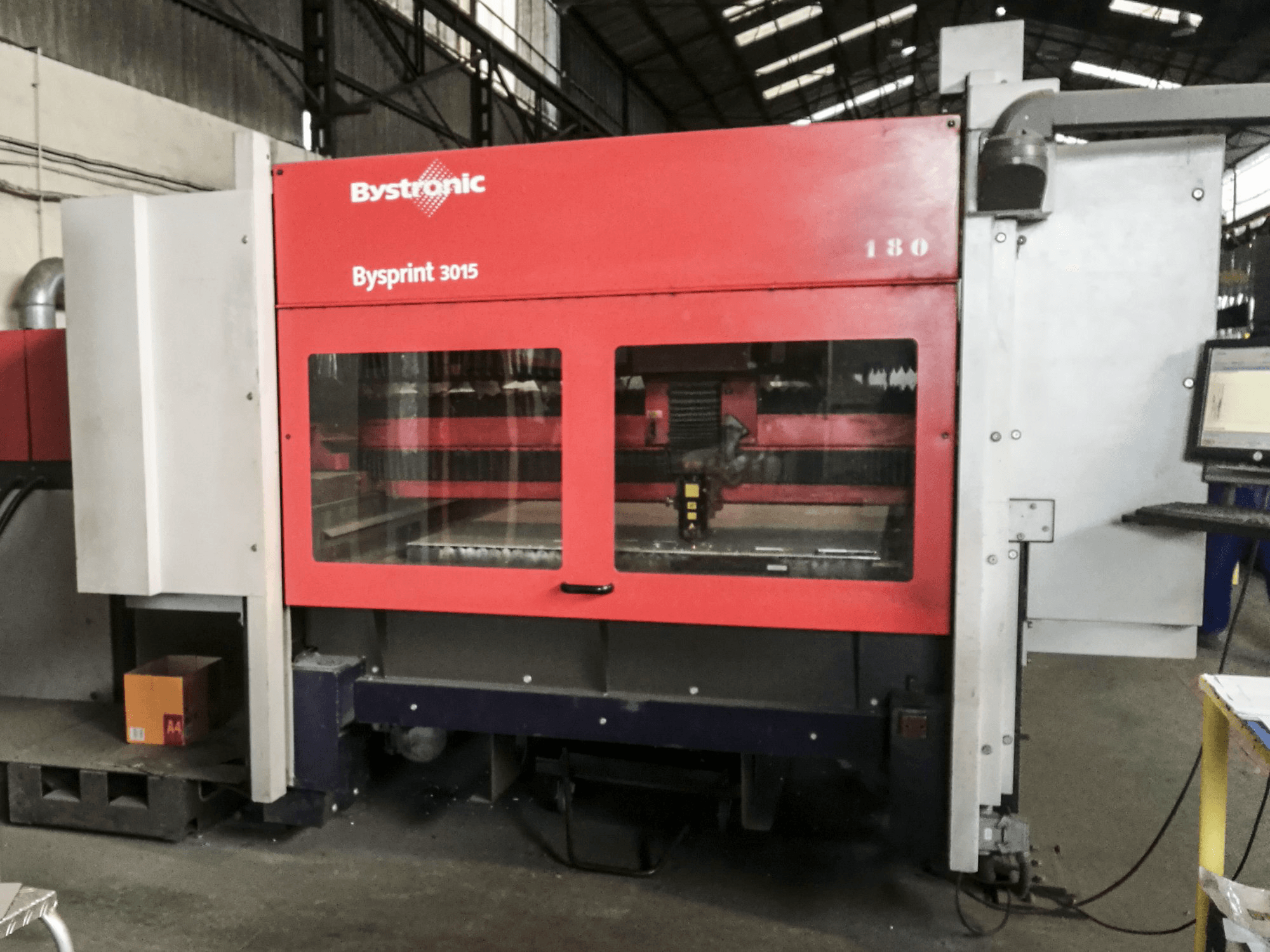 Mašīnas Bystronic BySprint 3015 pretskats