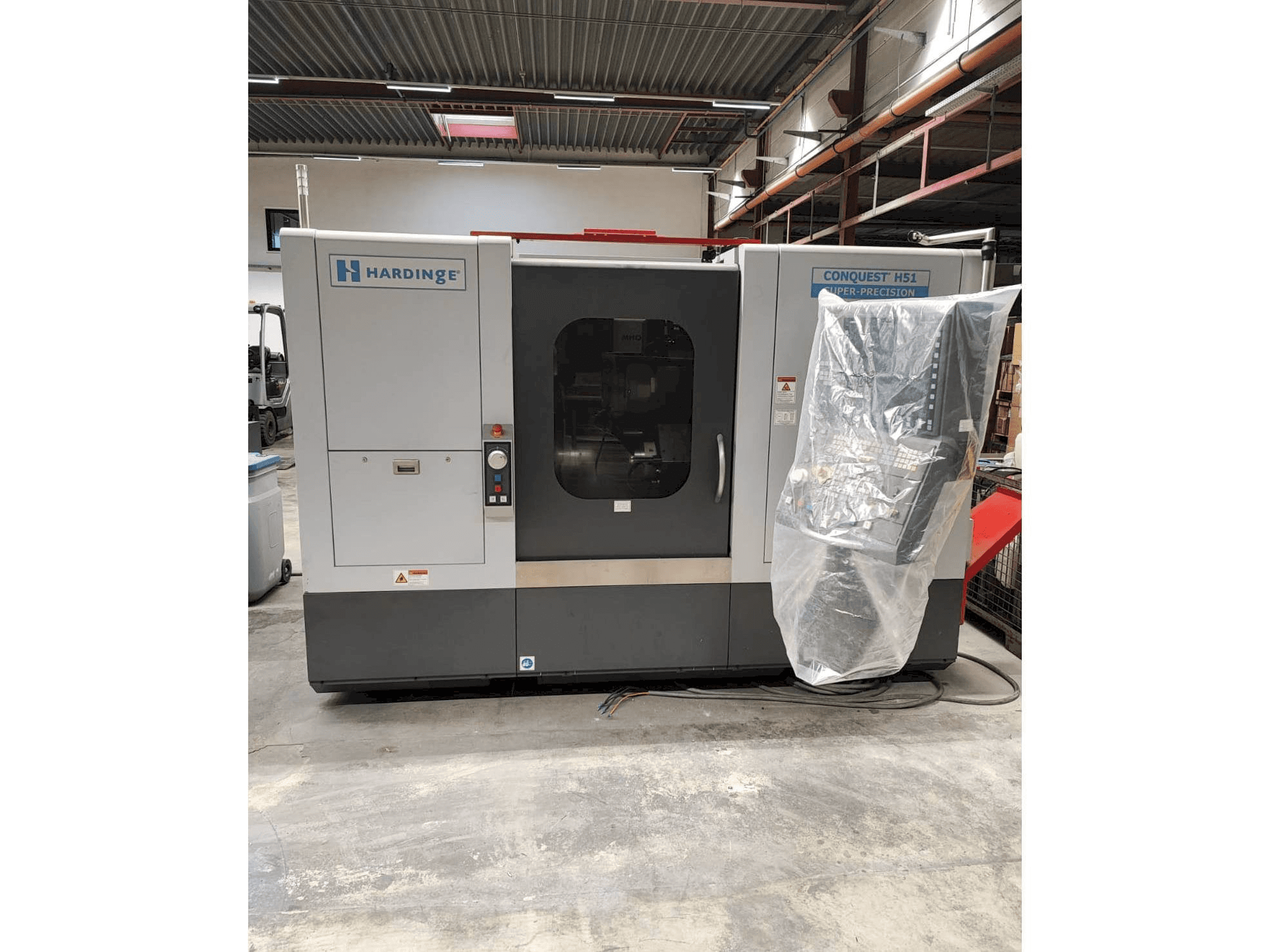Mašīnas HARDINGE CONQUEST H51 pretskats