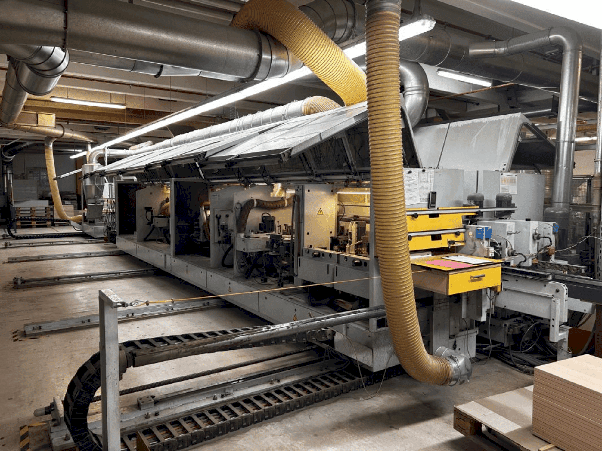 Mašīnas HOMAG PROFI KFL20/29/QA/25 pretskats