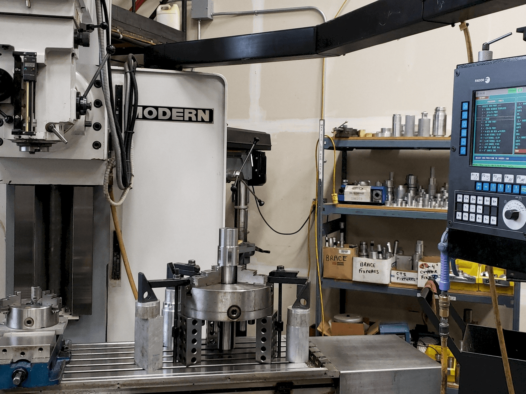 Mašīnas Modern MB 20 pretskats