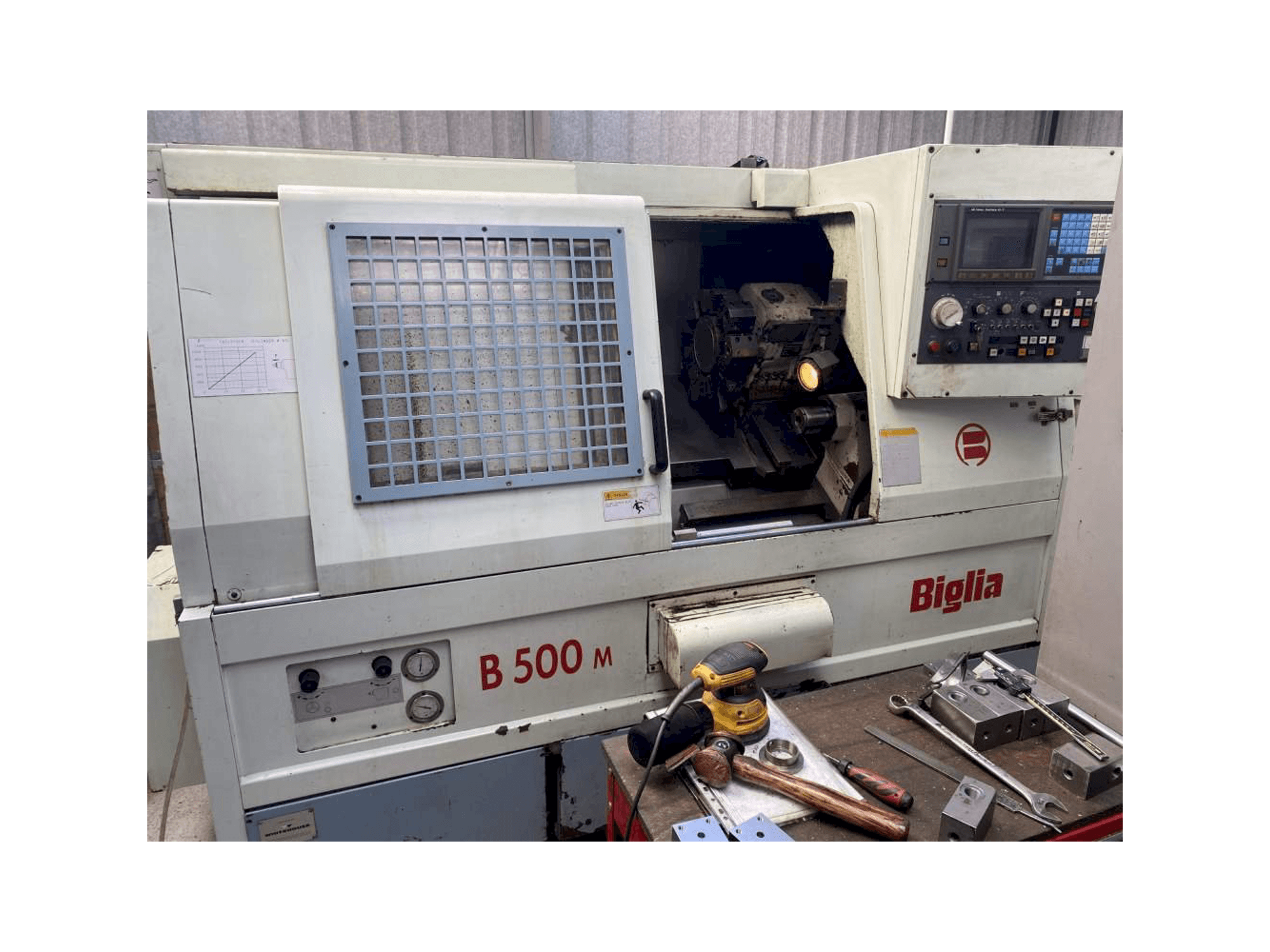 Mašīnas Biglia B 500 M pretskats