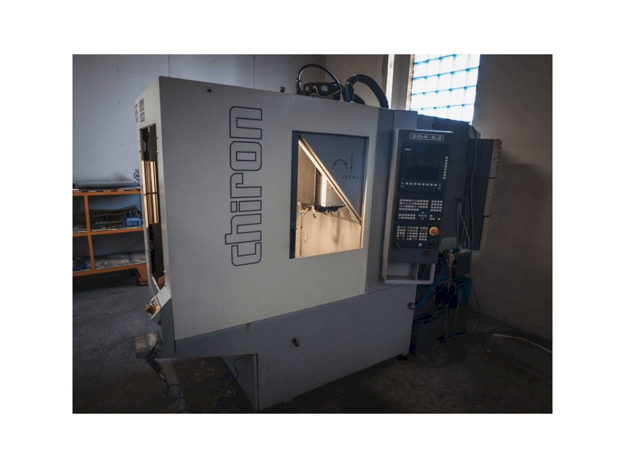 Mašīnas CHIRON FZ 08 W pretskats