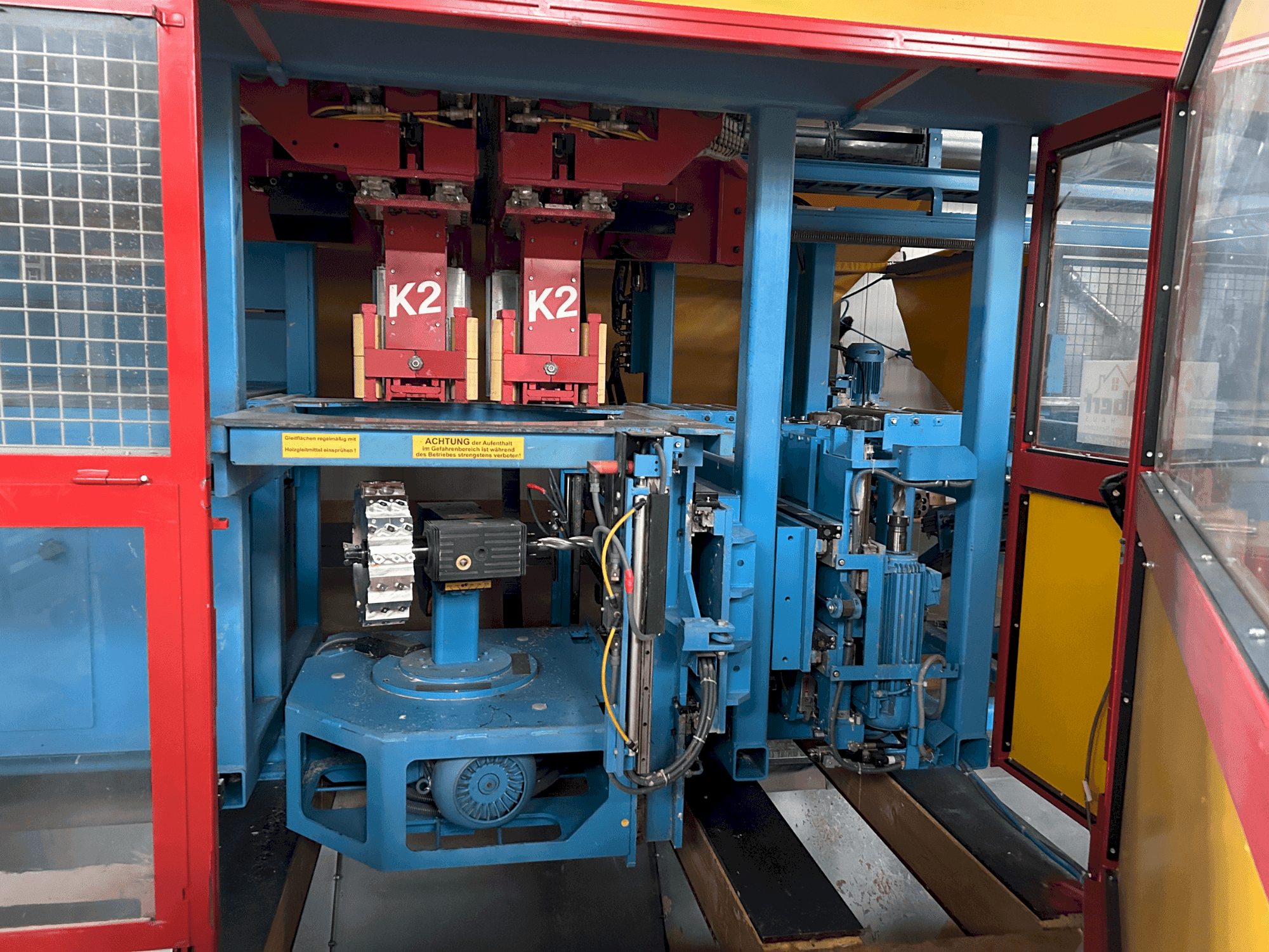 Mašīnas HUNDEGGER K2-5-450 pretskats