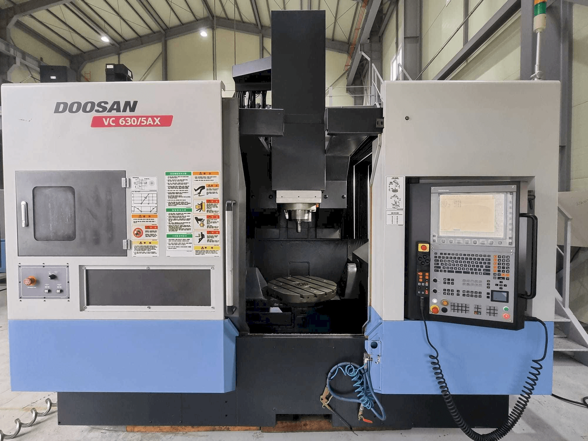 Mašīnas Doosan VC630/5AX pretskats
