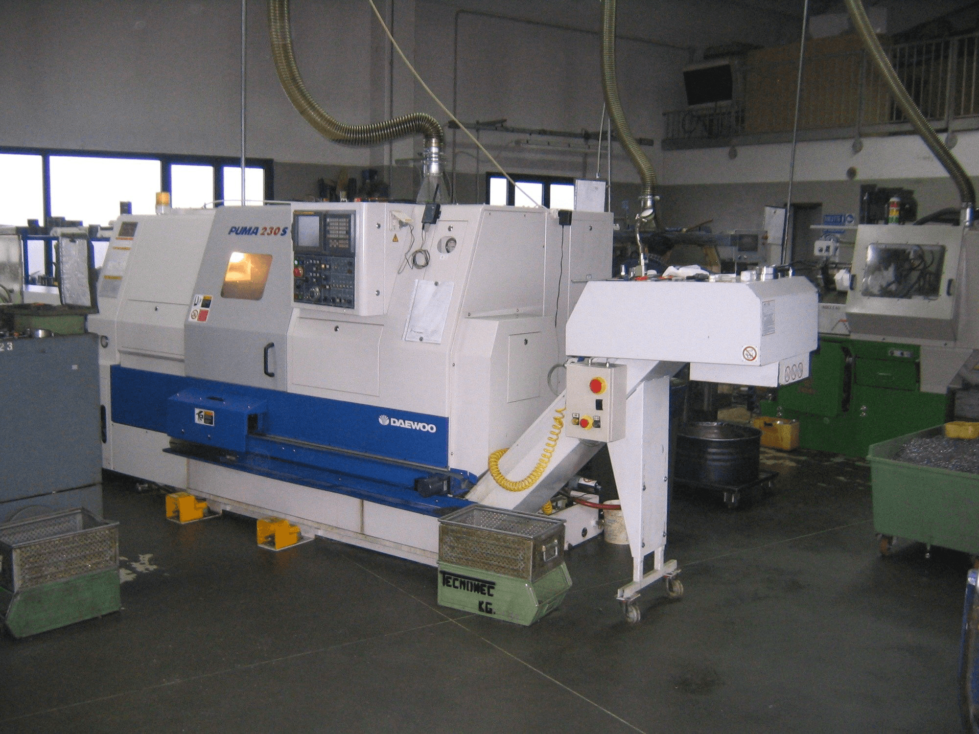 Mašīnas DAEWOO Puma 230SC pretskats