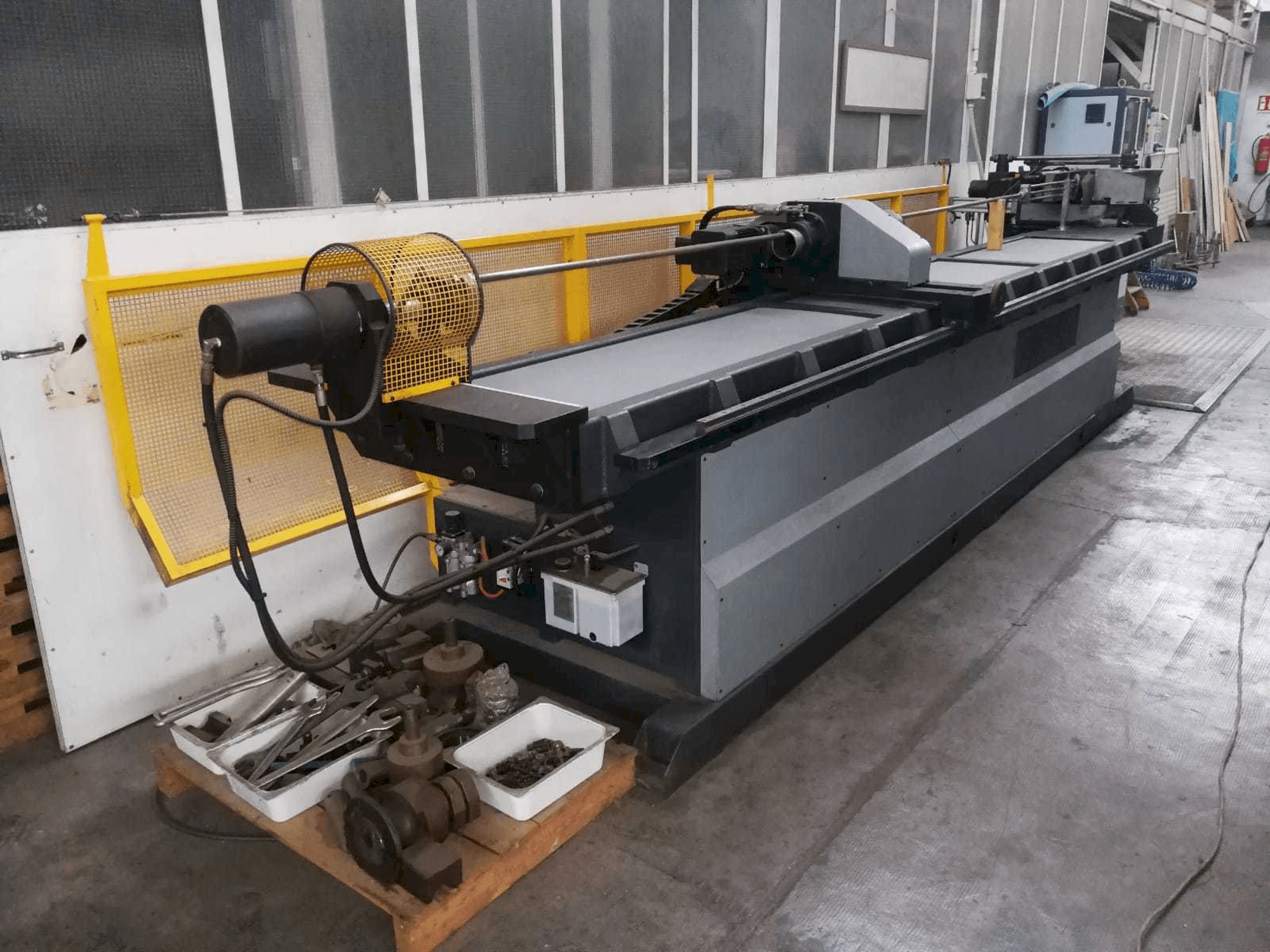 Mašīnas MACRI EURO 80 CN3PC pretskats