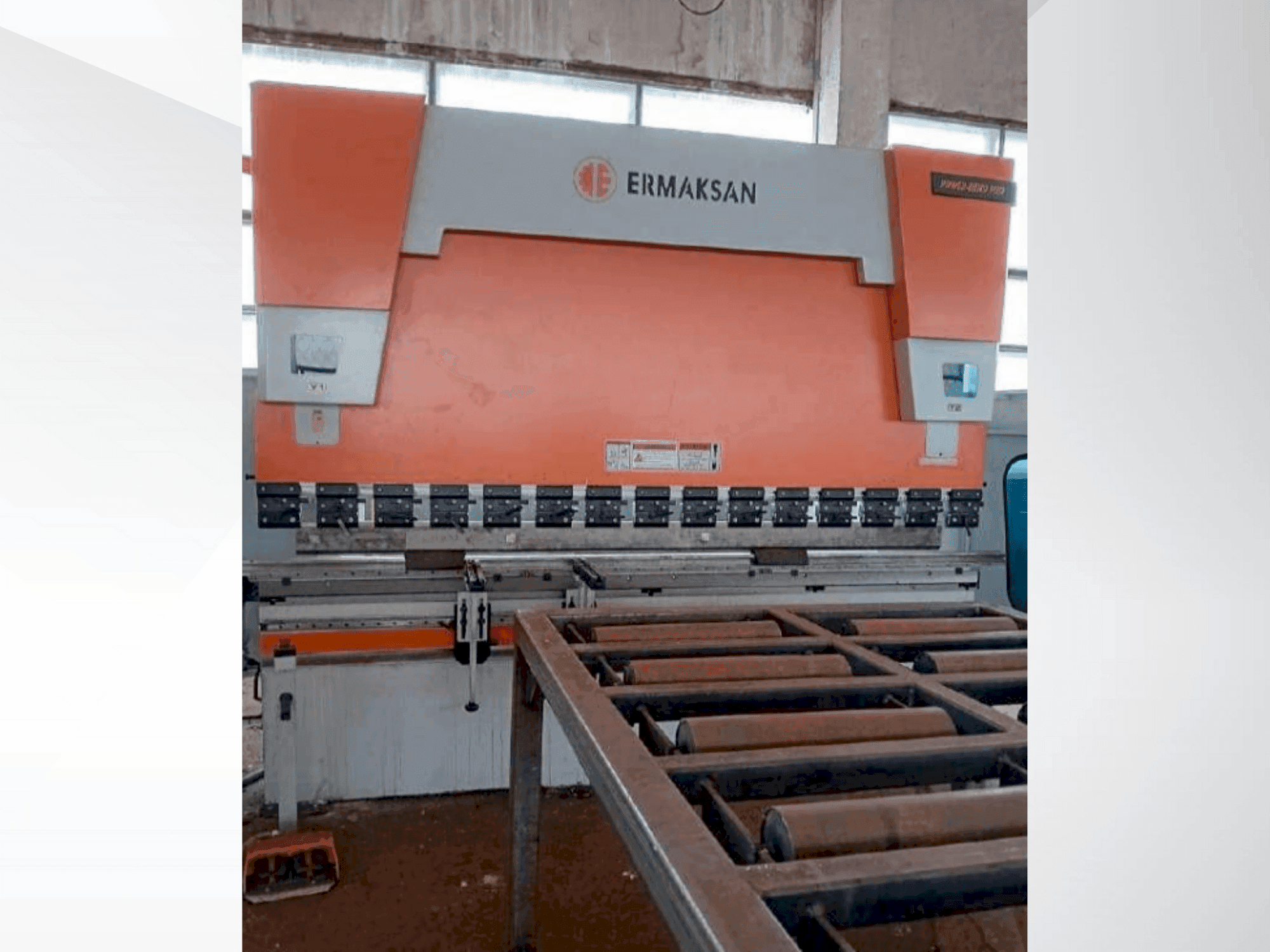 Mašīnas ERMAKSAN POWER BEND PRO 3100-175 pretskats