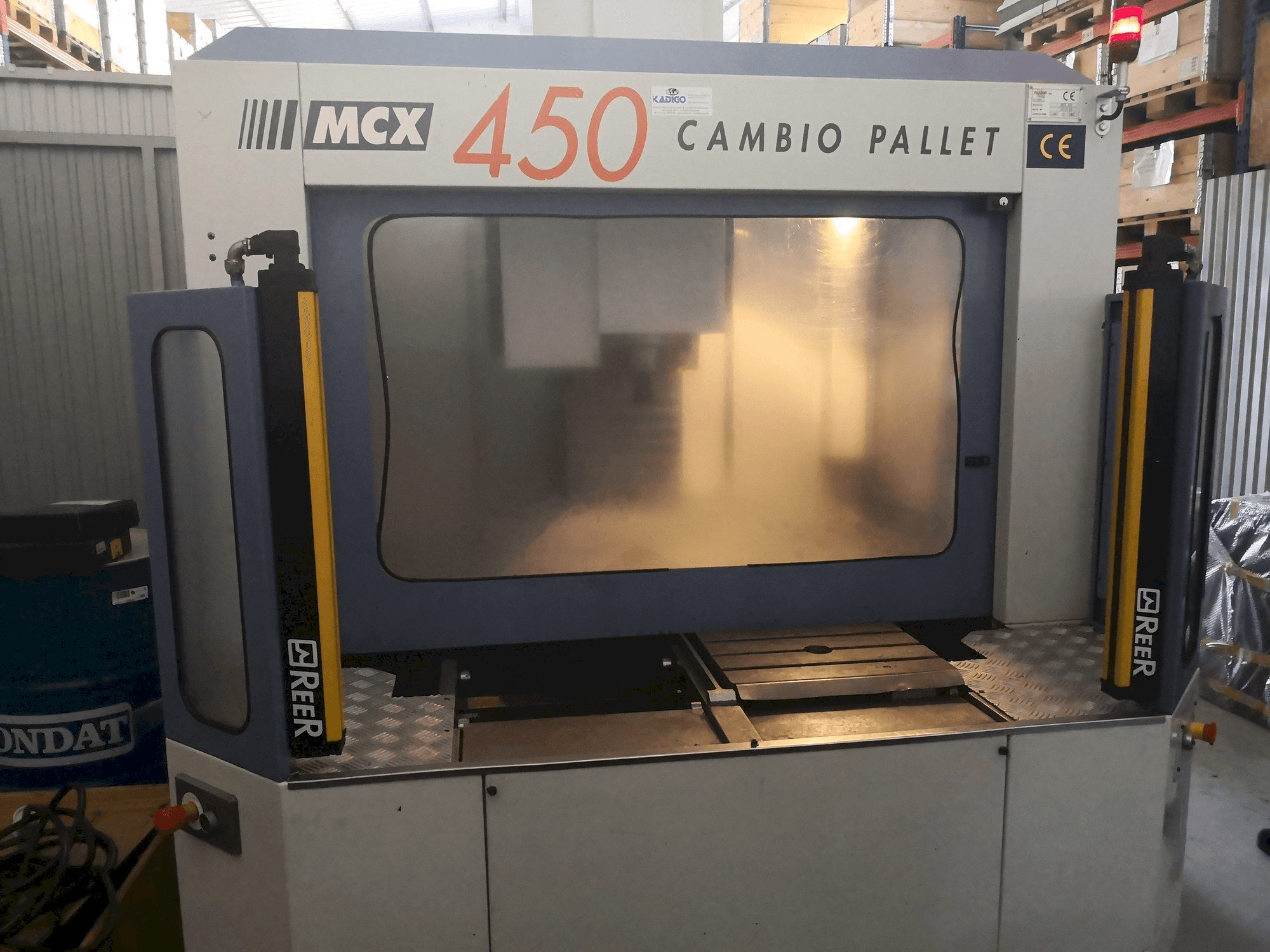 Mašīnas FAMUP MCX 450 pretskats