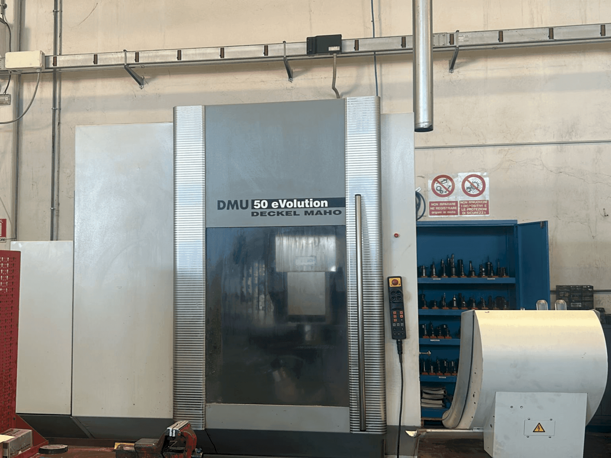 Mašīnas DECKEL MAHO DMU 50 Evolution pretskats