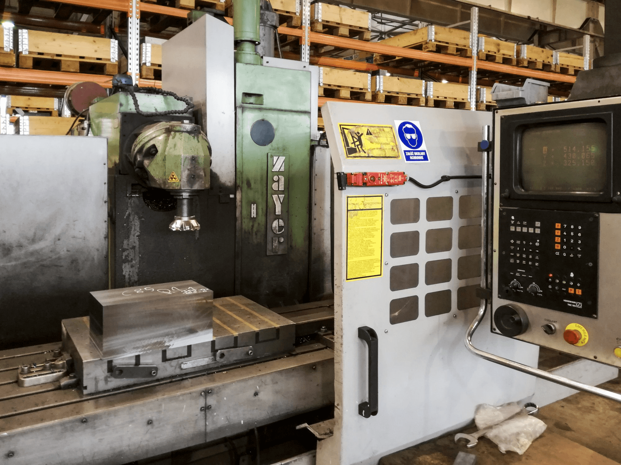 Mašīnas Zayer BF3 skats no kreisās puses