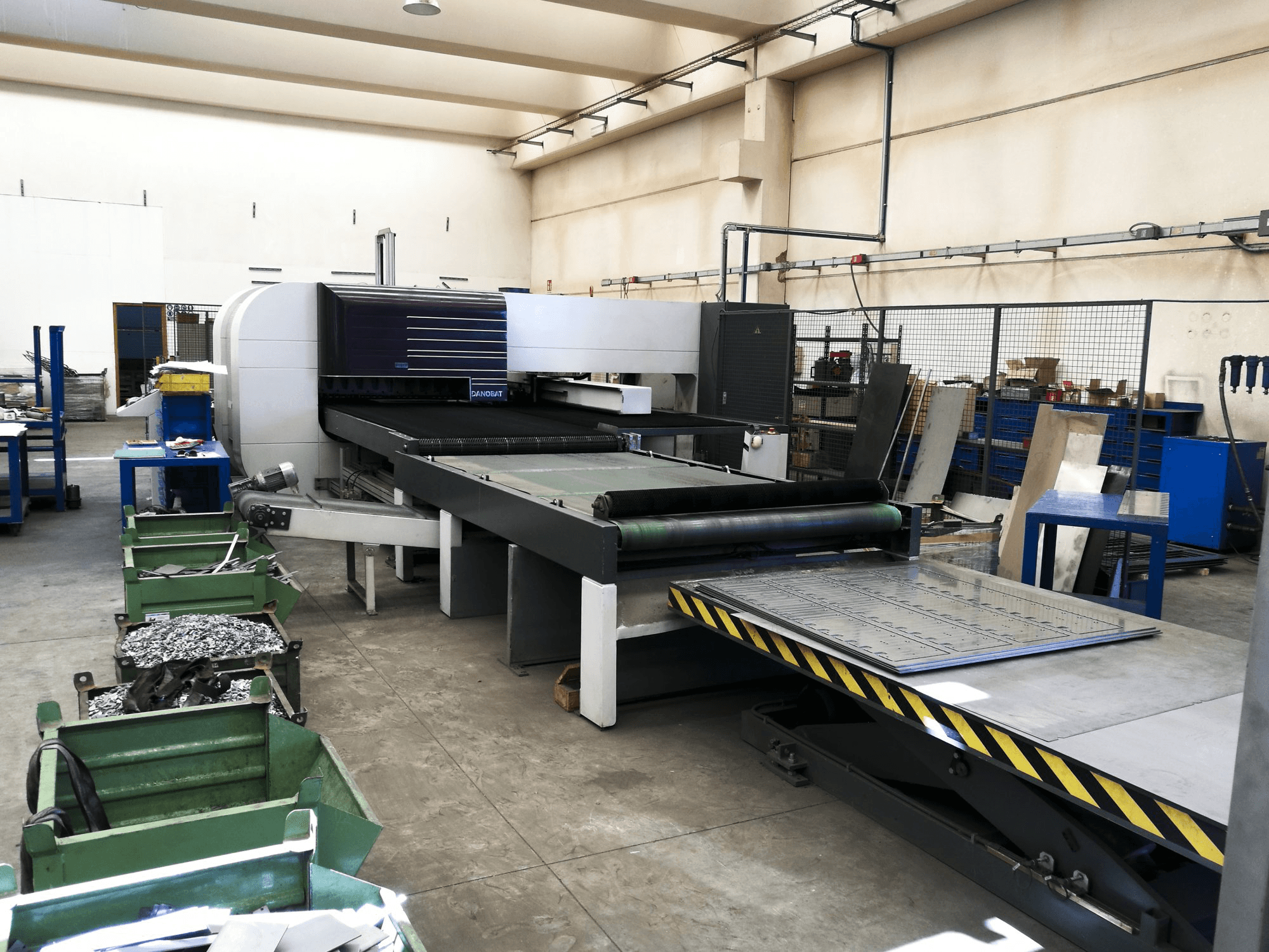 Mašīnas DANOBAT Cupra 30 skats no kreisās puses