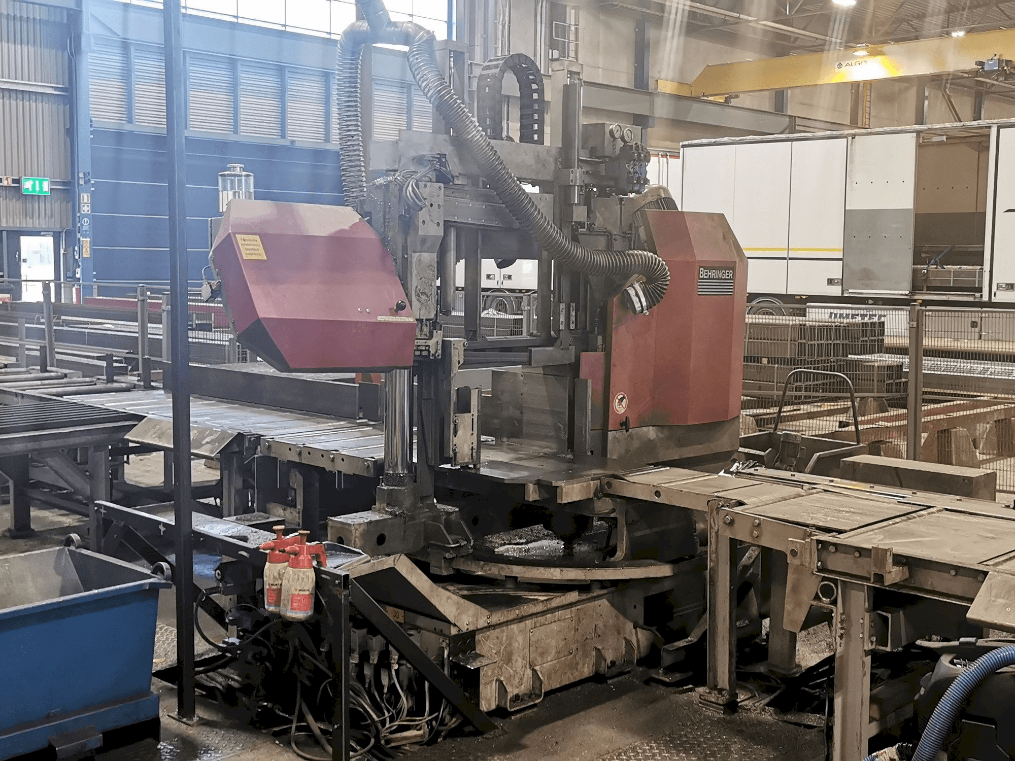 Mašīnas Behringer HBP 410/723GA pretskats