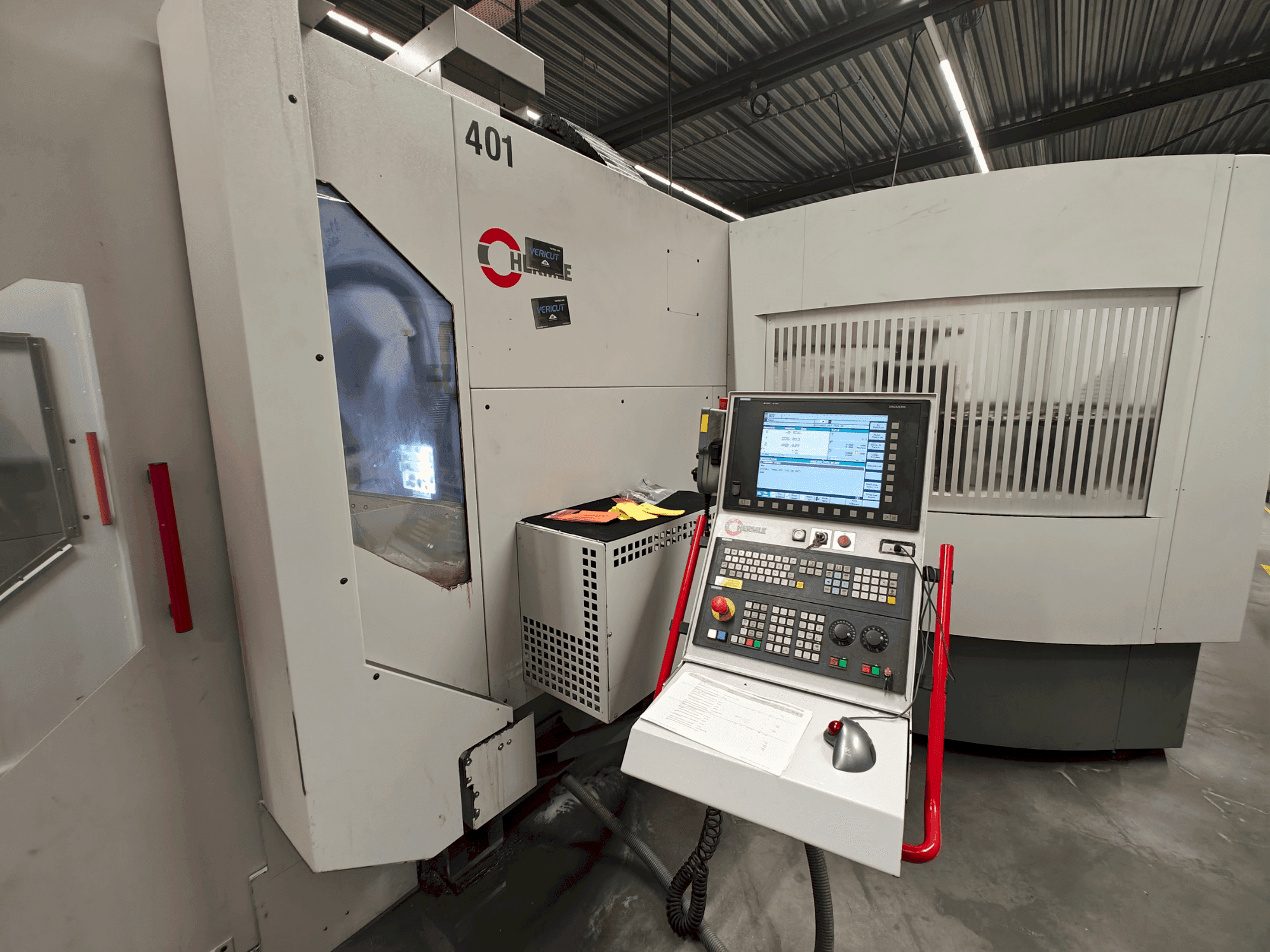 Mašīnas HERMLE C 40 U pretskats