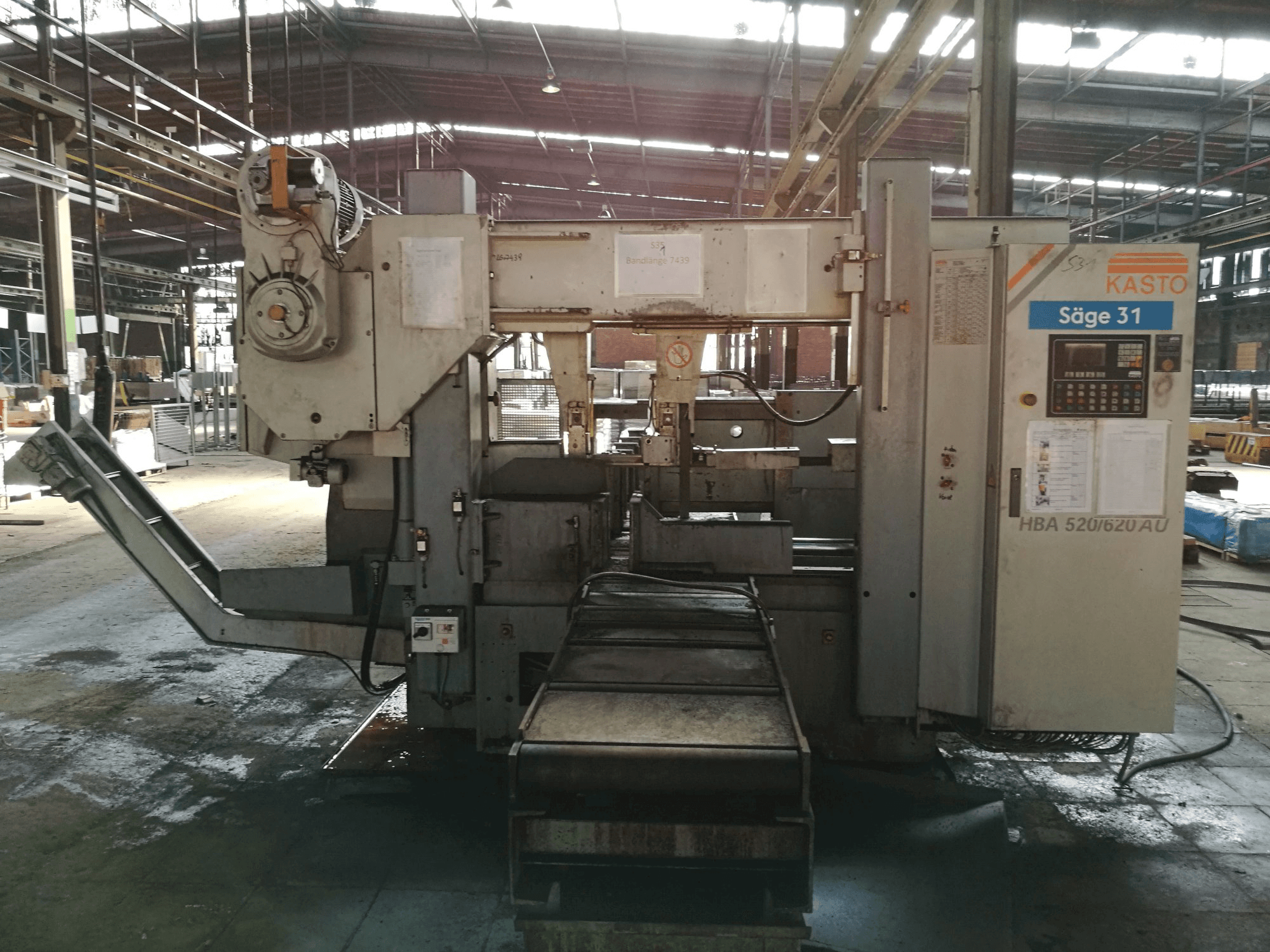 Mašīnas KASTO HBA 520/620 AU pretskats