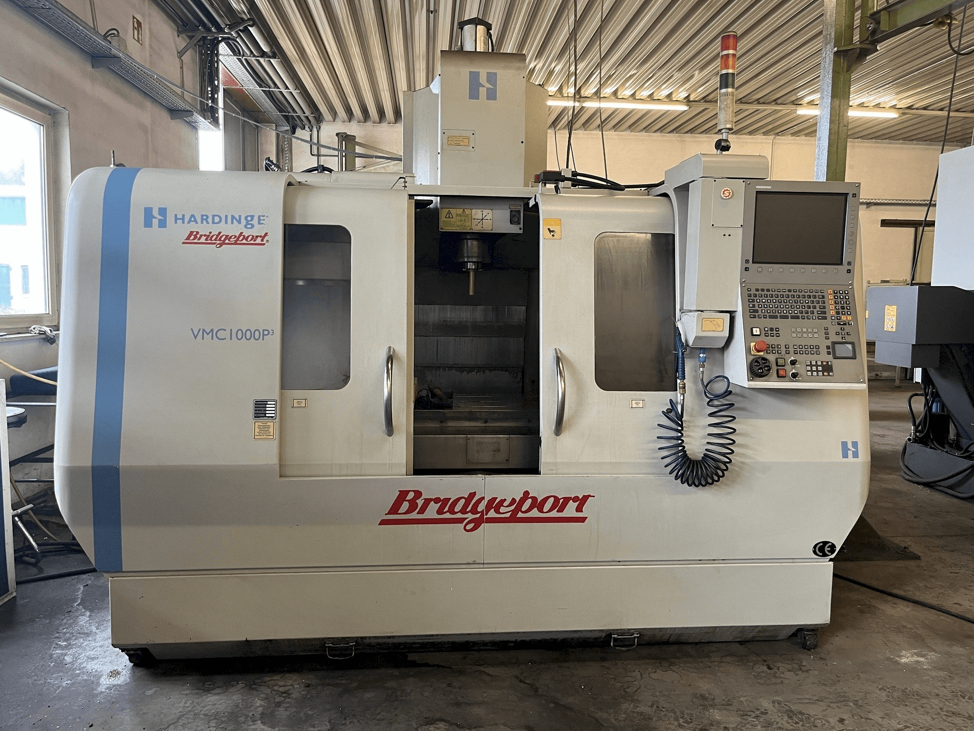 Mašīnas Hardinge Bridgeport VMC 1000 P3 pretskats