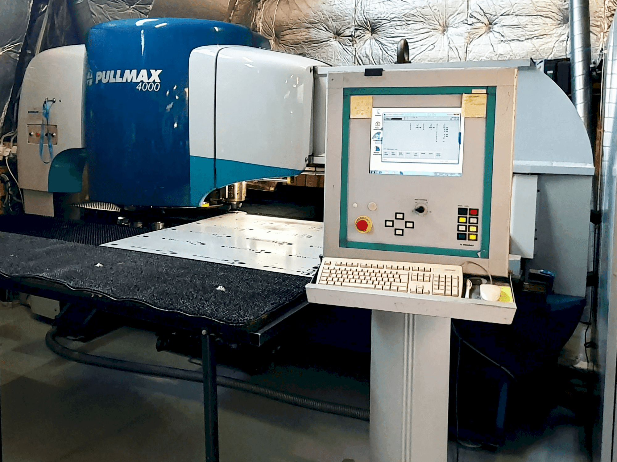 Mašīnas Pullmax 4000 pretskats