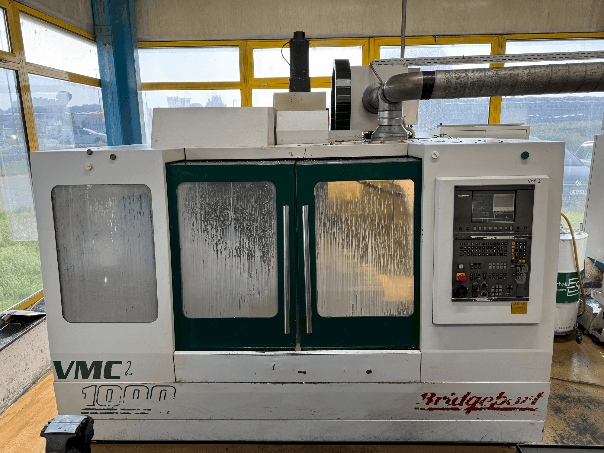 Mašīnas Bridgeport VMC 1000/22 pretskats