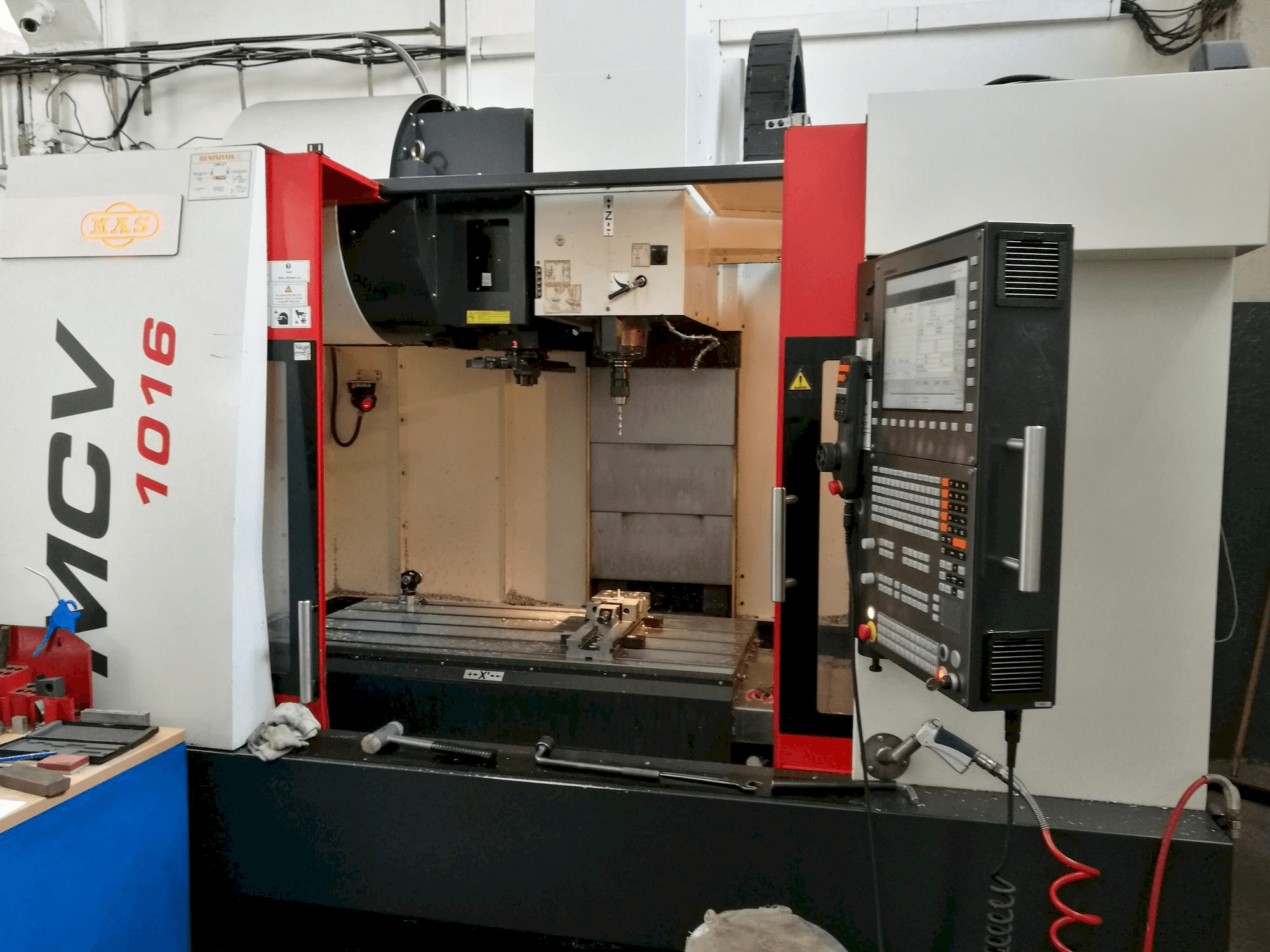 Mašīnas KOVOSVIT MAS MCV 1016 Quick pretskats