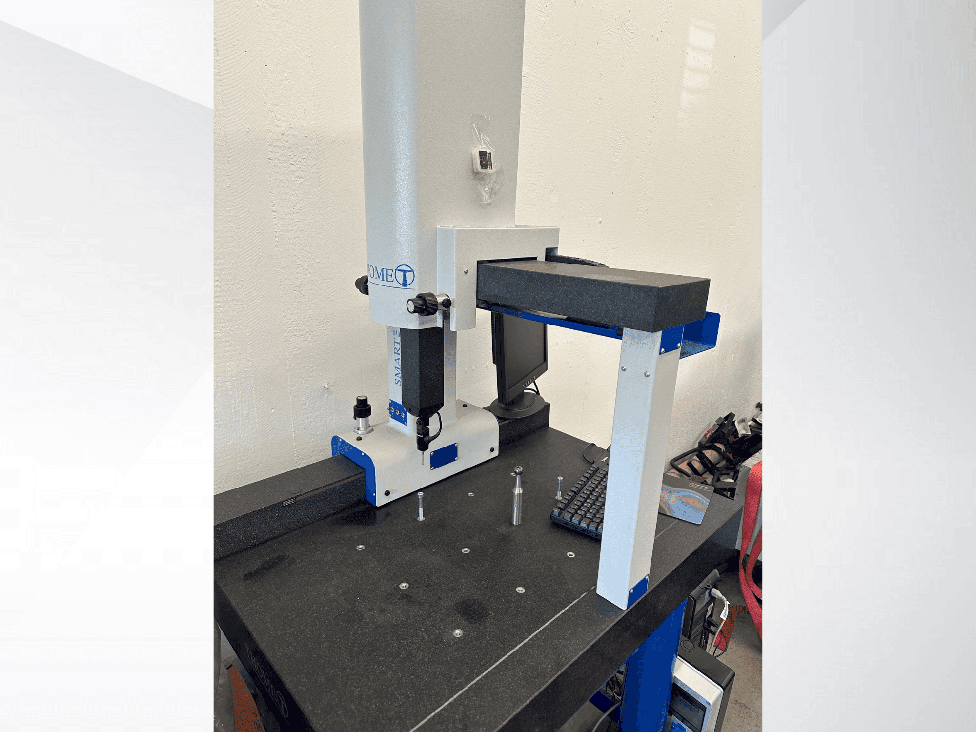 Mašīnas THOME Prazision Prazision 3D Smart man pretskats