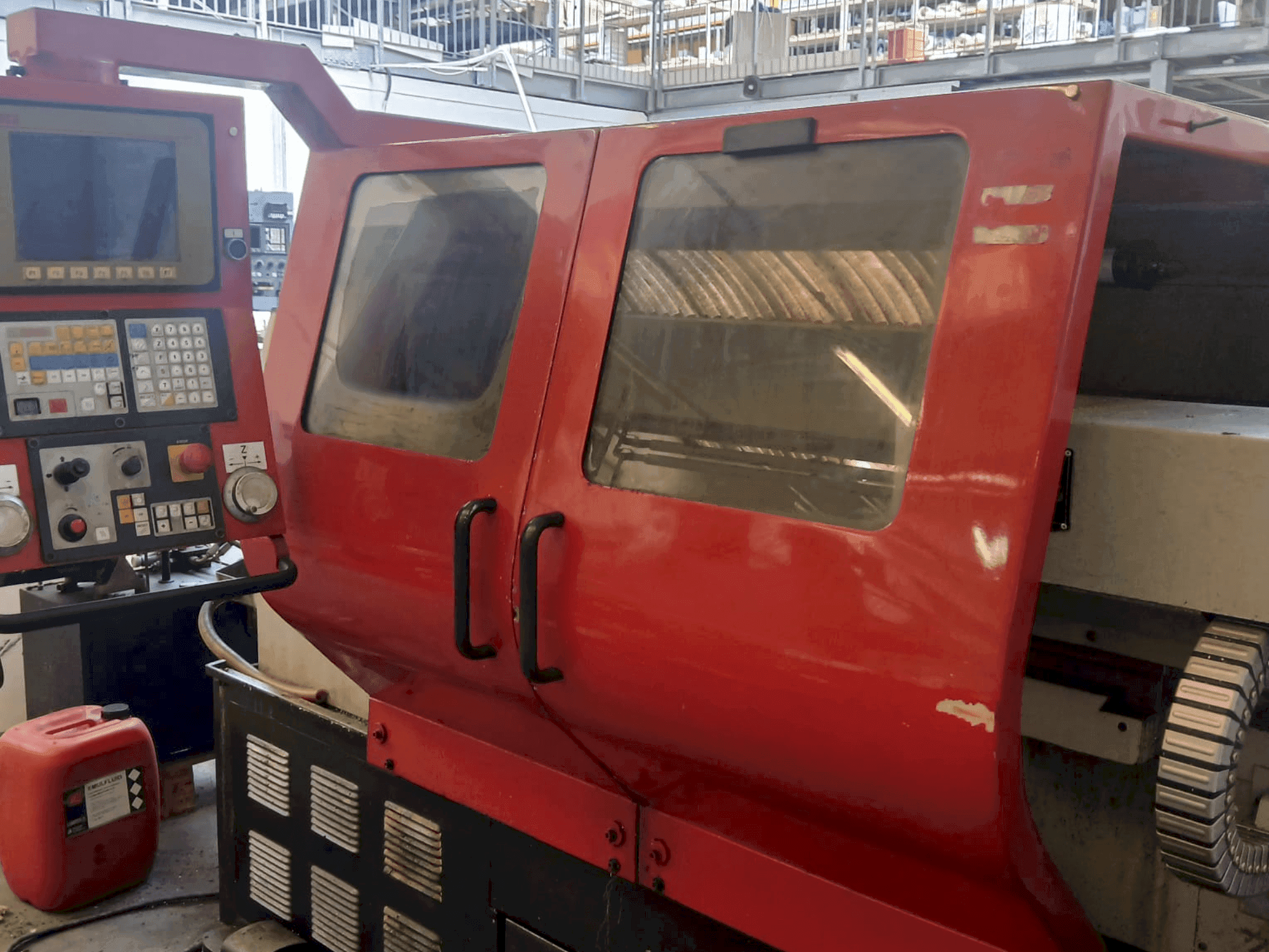 Mašīnas EMCO EMCOMAT-E 200X1000 pretskats