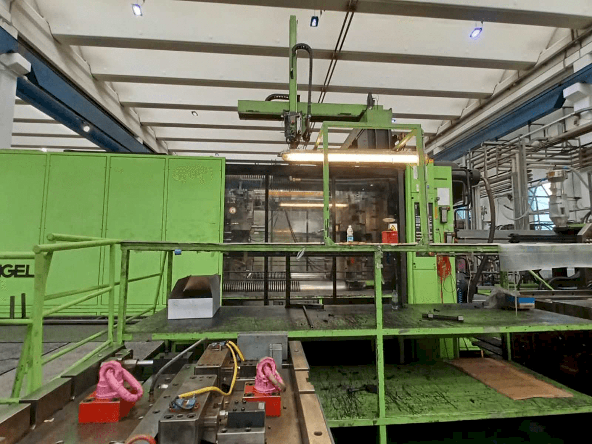 Mašīnas Engel ES 23050/2500 DUO pretskats