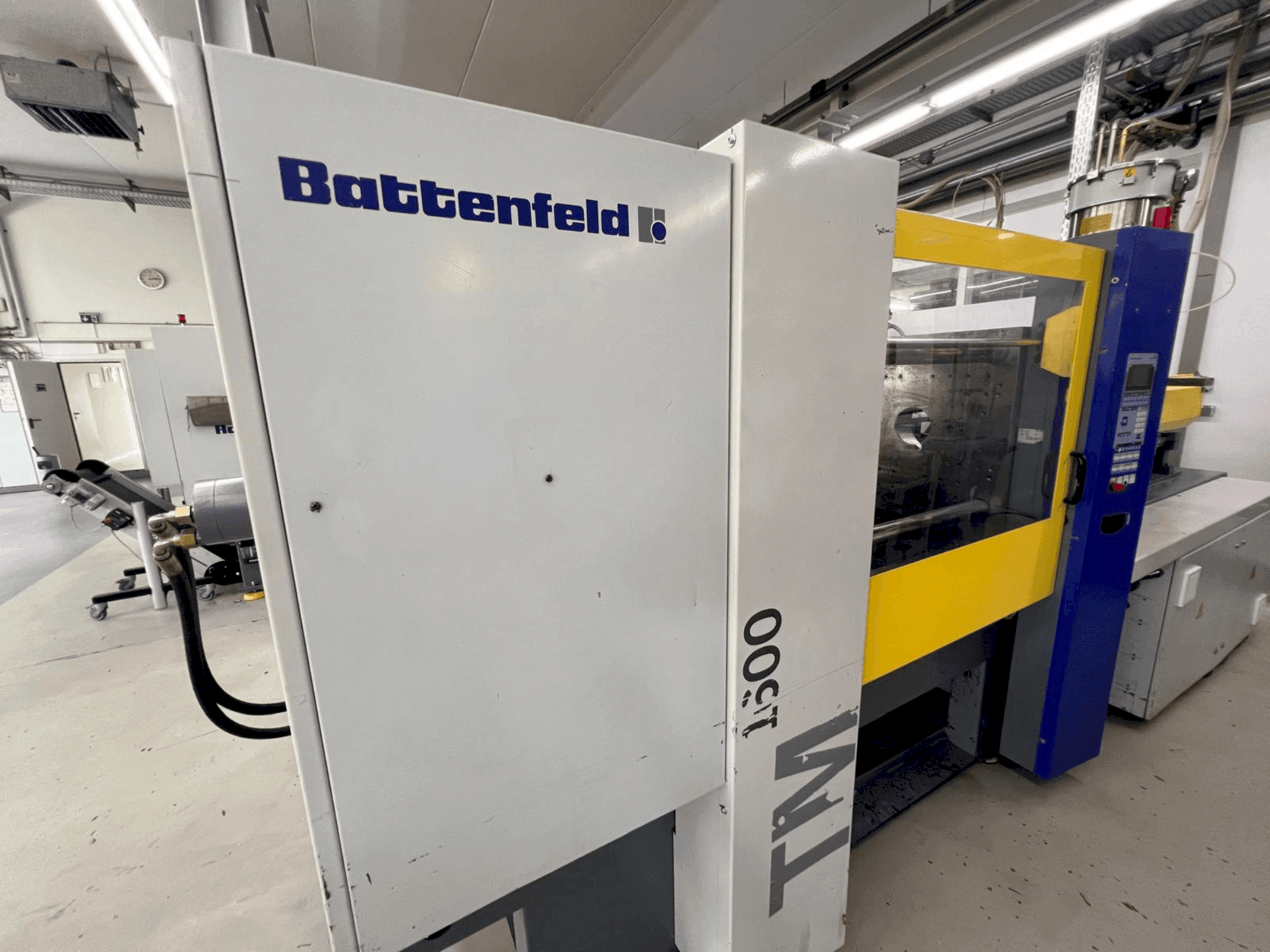 Mašīnas Battenfeld TM 1600/1000 pretskats