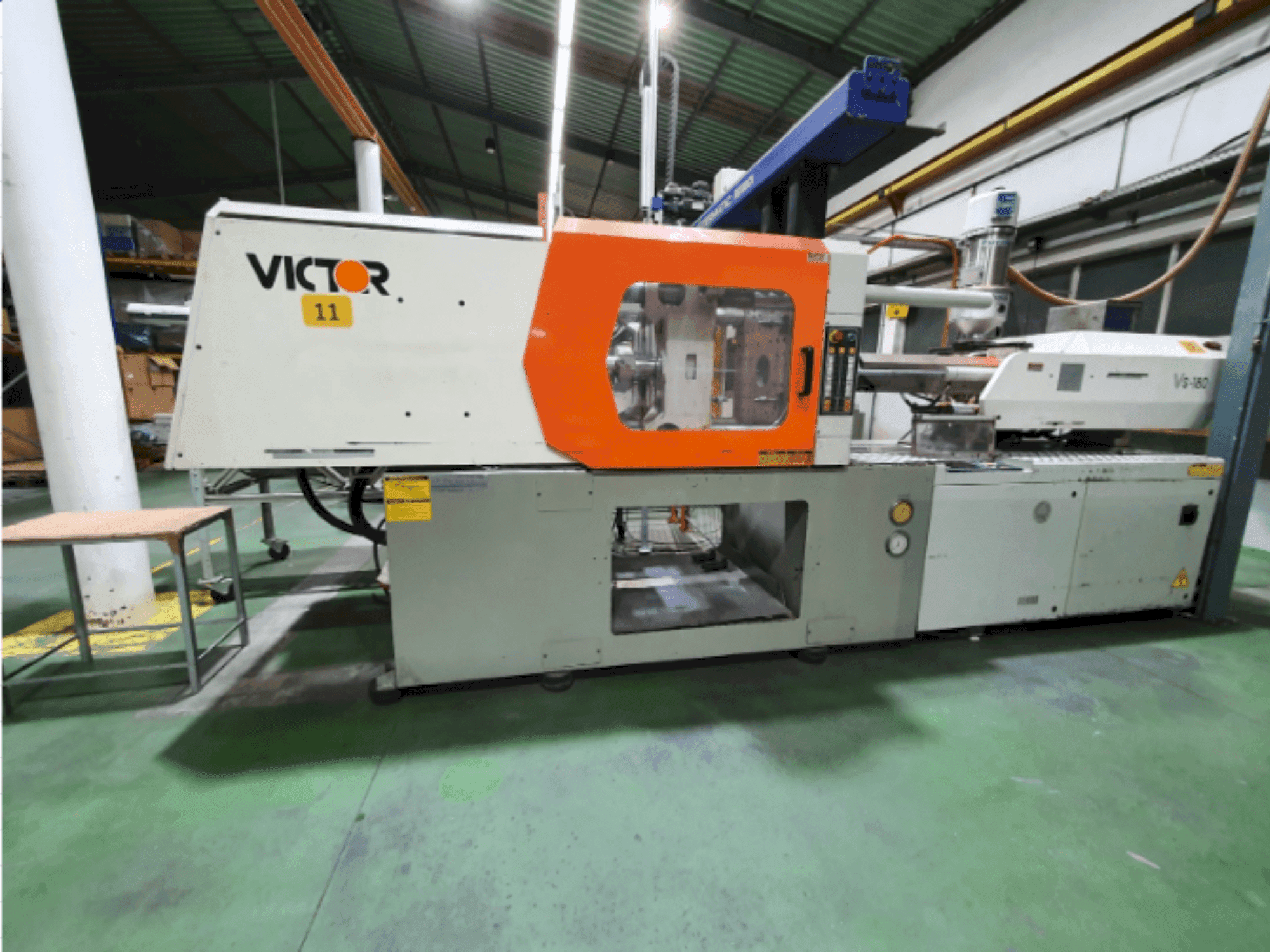 Mašīnas Victor VS180 pretskats