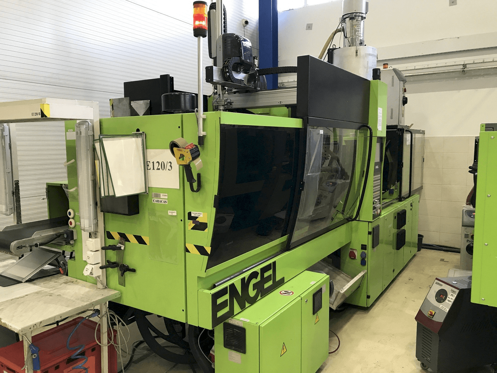 Mašīnas ENGEL VC 310/120 Electric pretskats