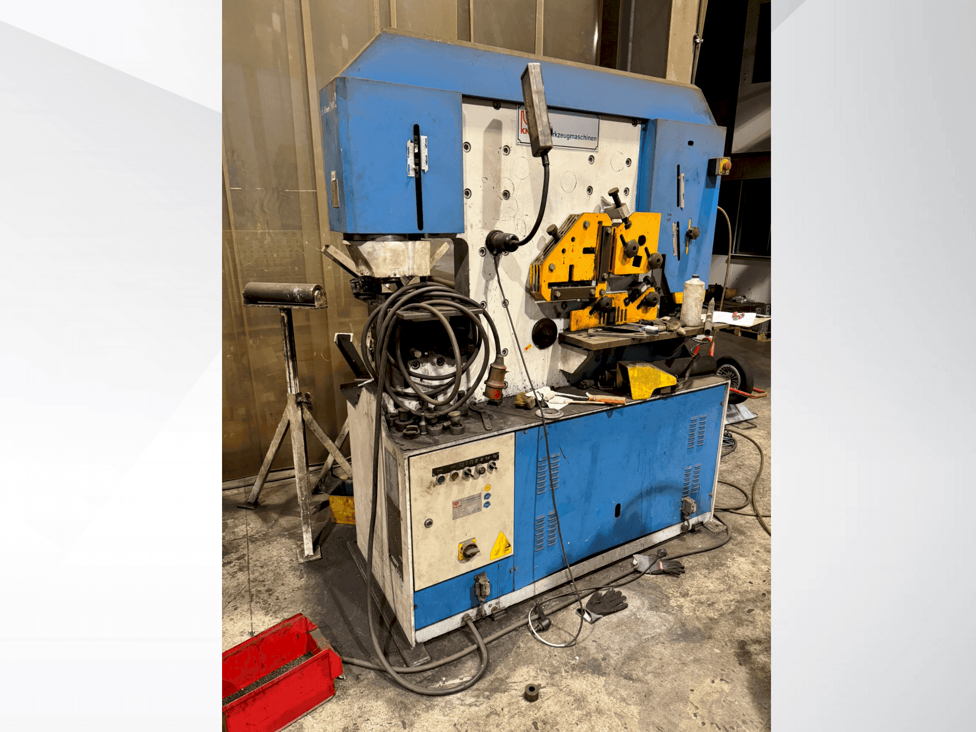 Mašīnas KNUTH HPS 80/1500 pretskats